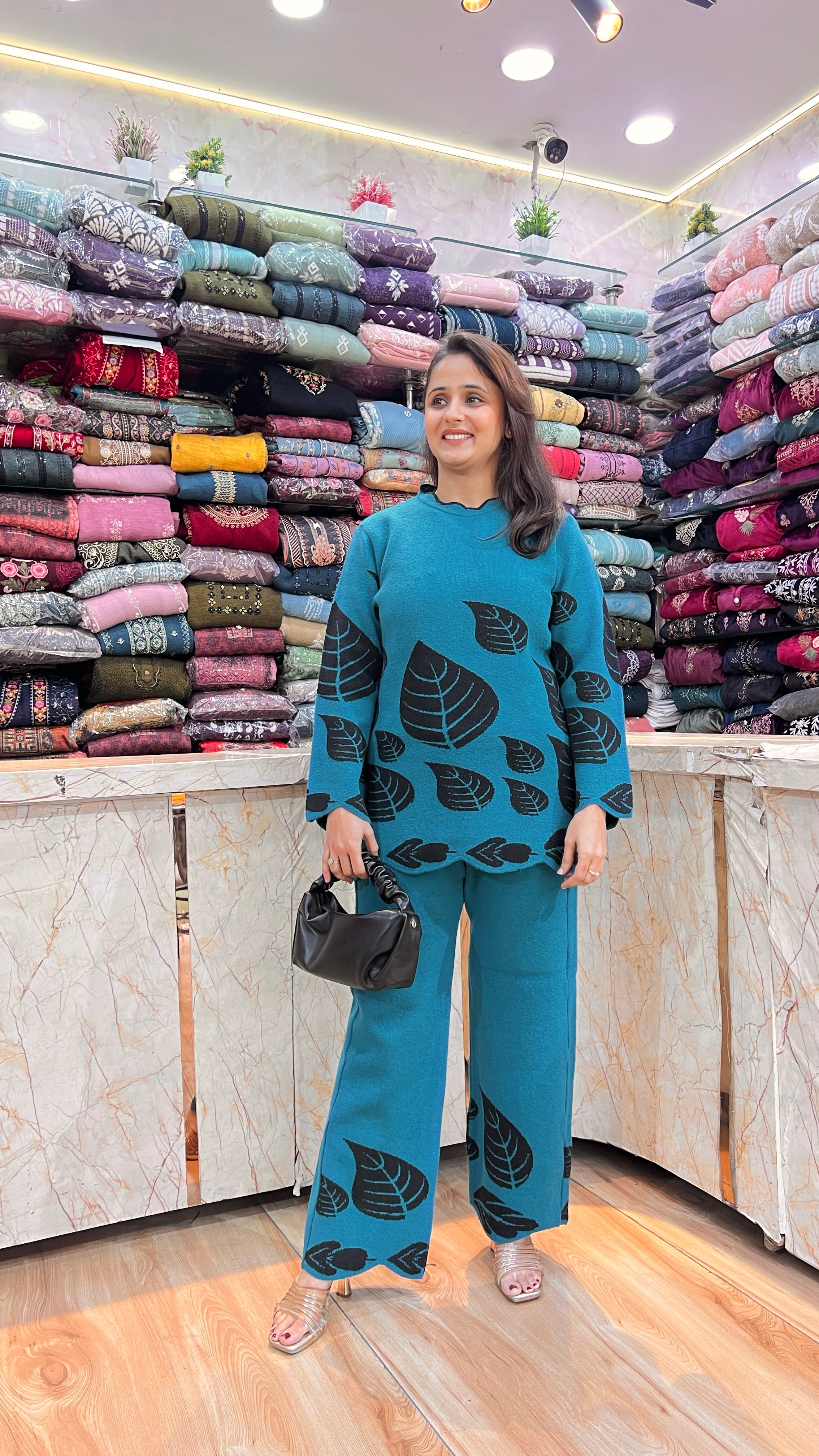 Soft wool cord set (2608)