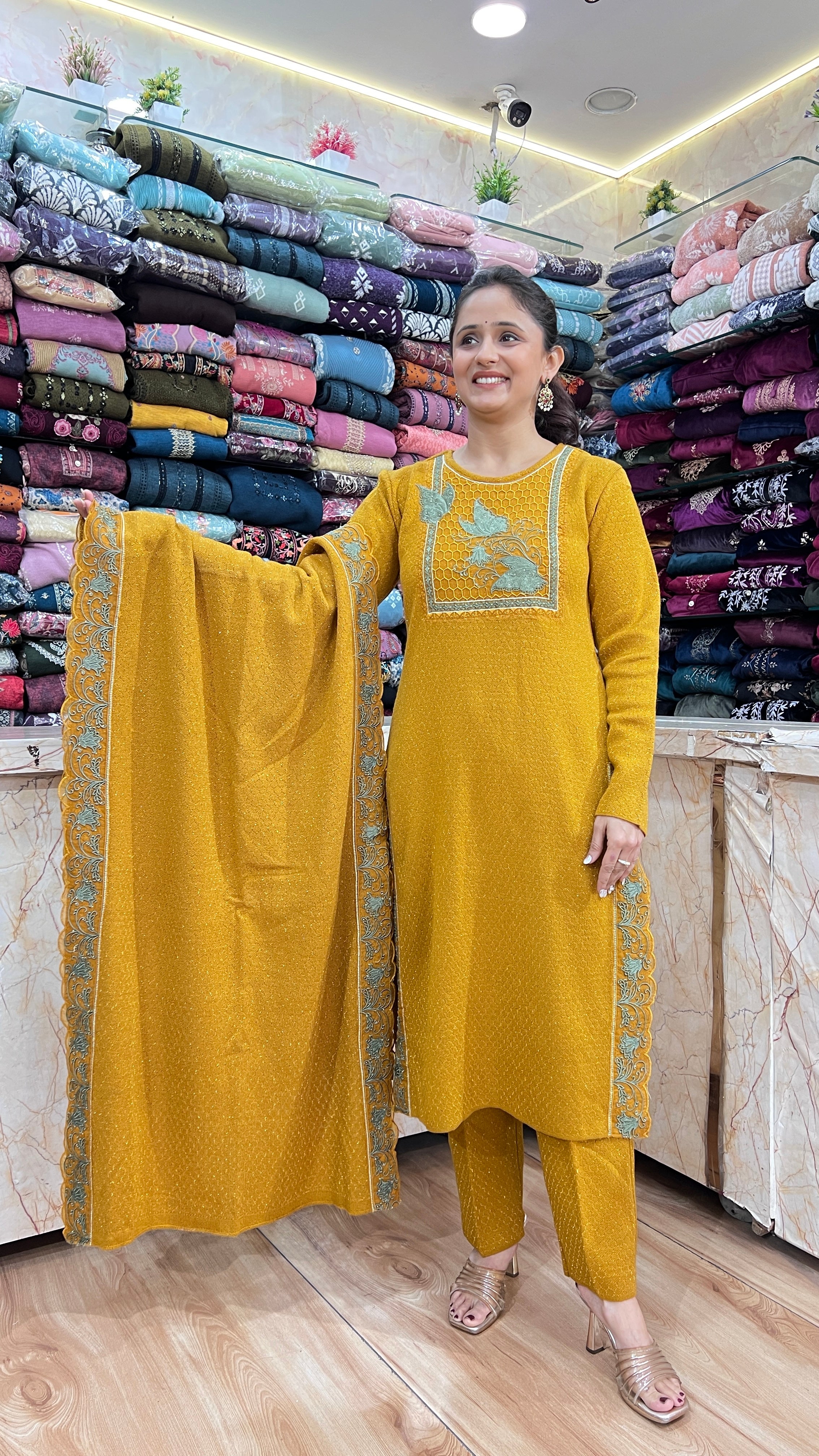 Premium daffodil wool suit (dc el 1067)