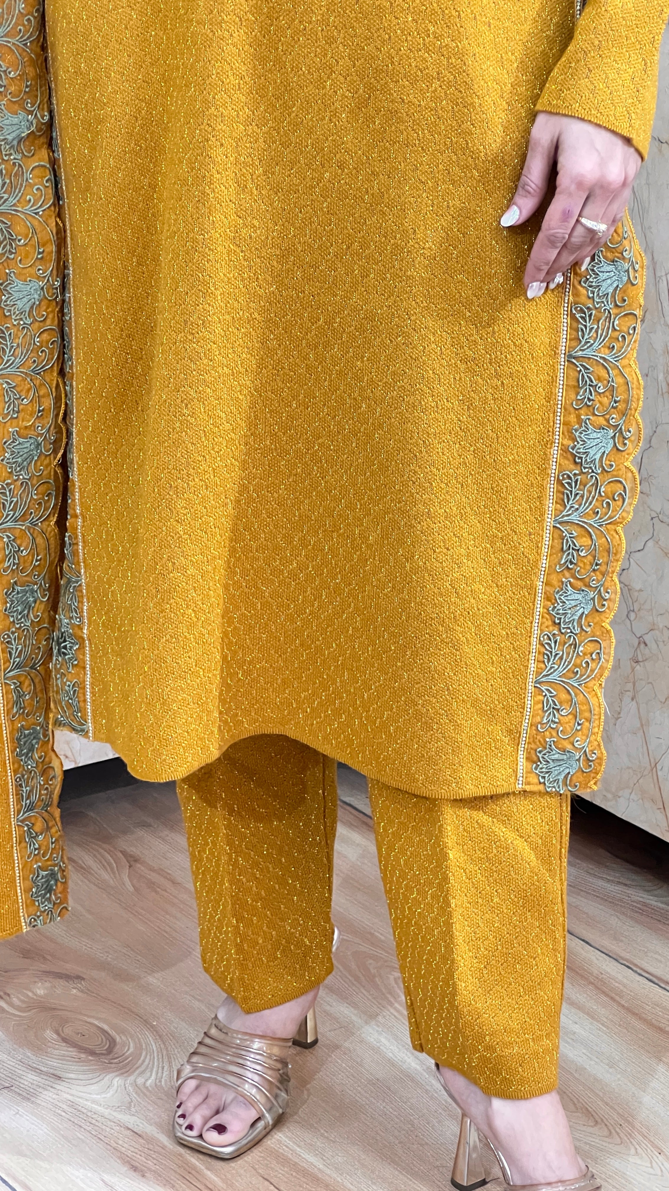 Premium daffodil wool suit (dc el 1067)