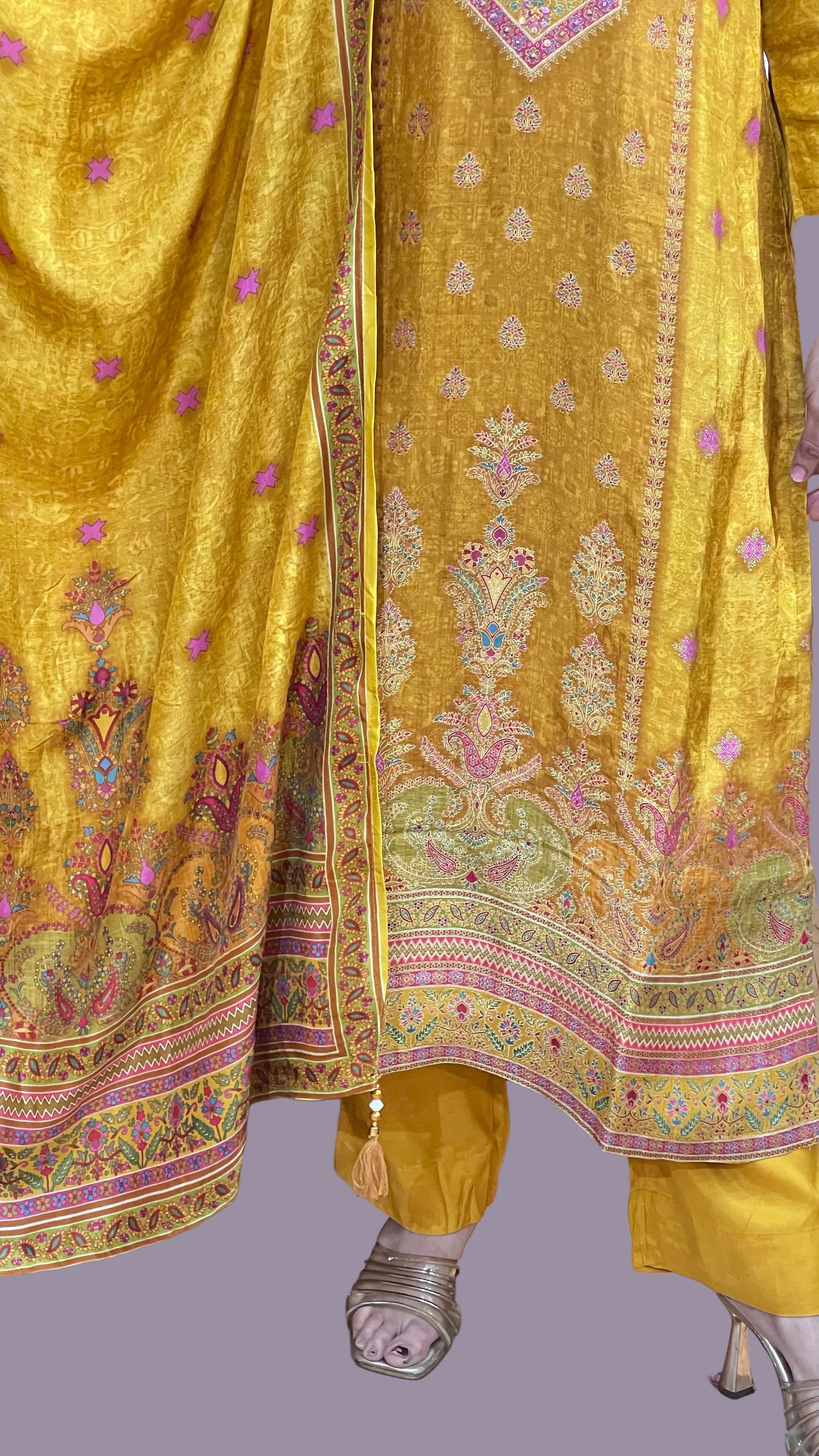 Pure viscose silk suit ( na 1767)