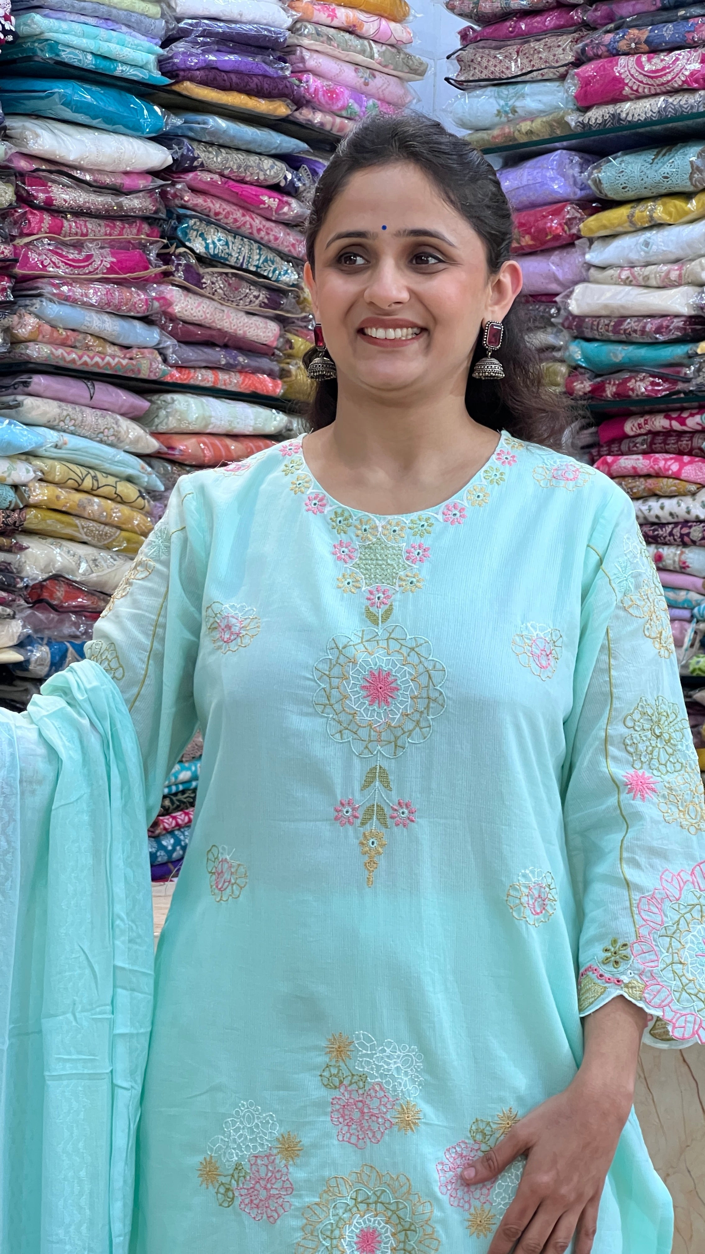 Embroidered premium mul fabric suit ( yh 1067 )