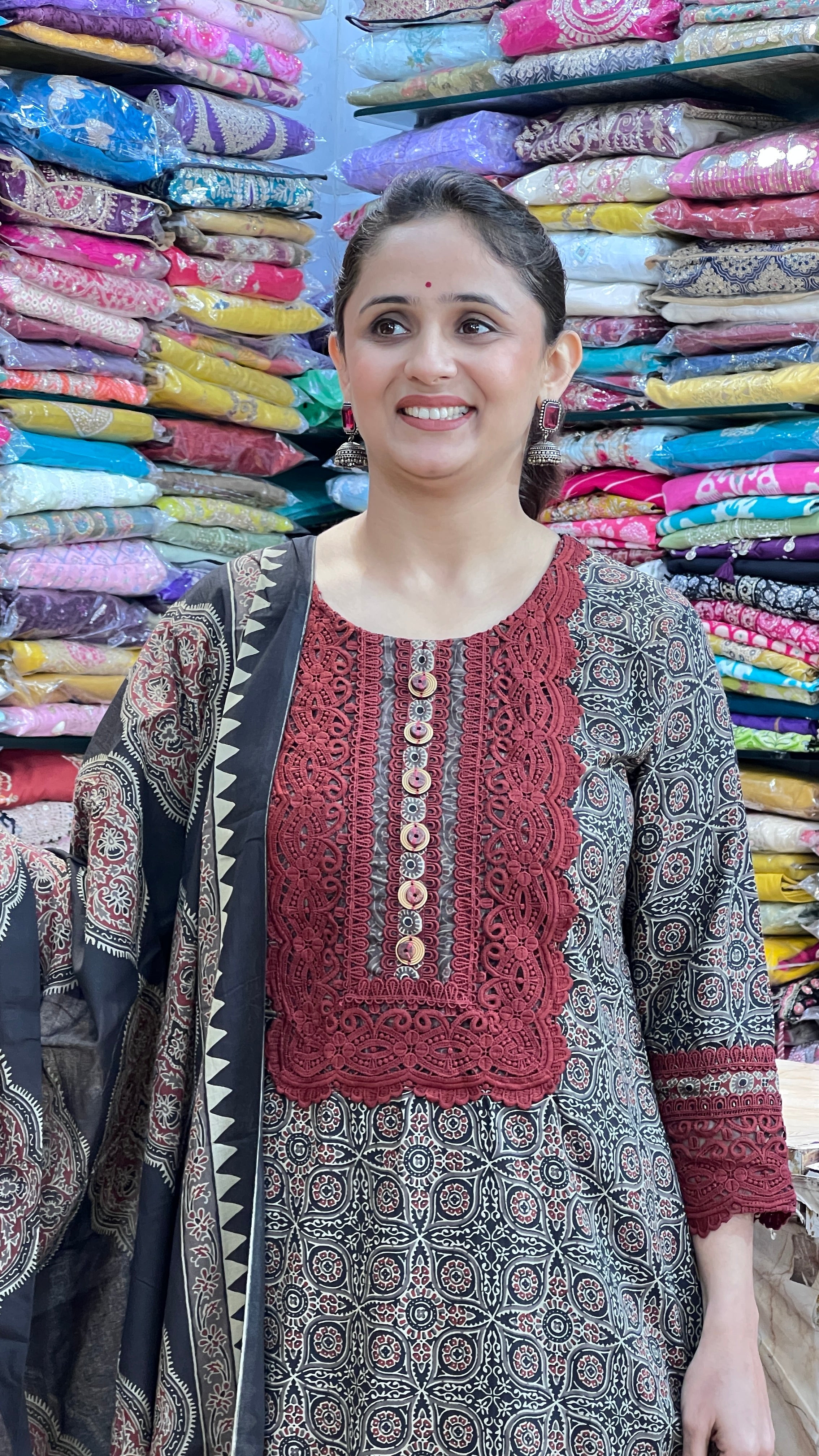 Pure cotton pakistani suit ( tj 23067 )