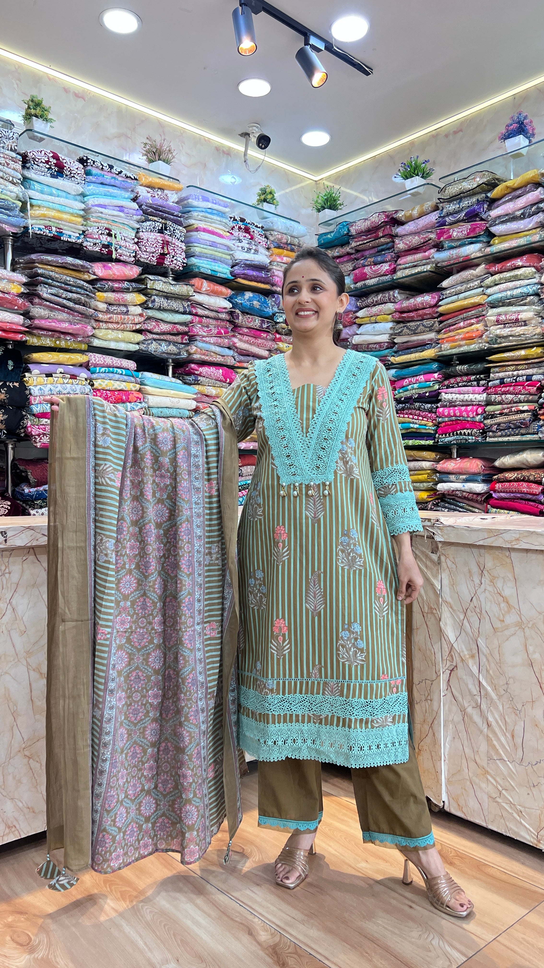 Pure cotton pakistani suit ( tj 22967 )