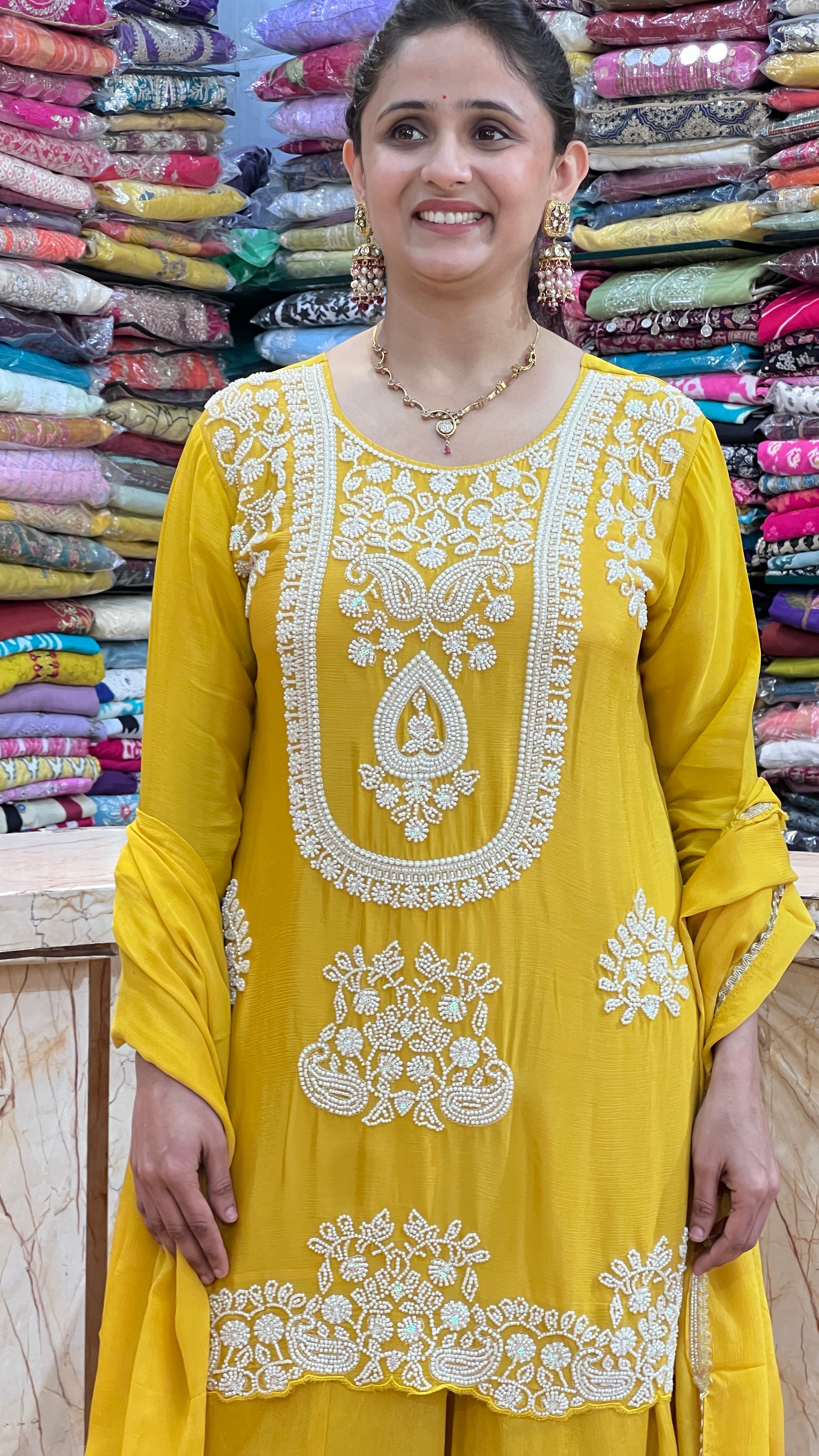 Pure chinon pearl work suit ( ym 57167 )