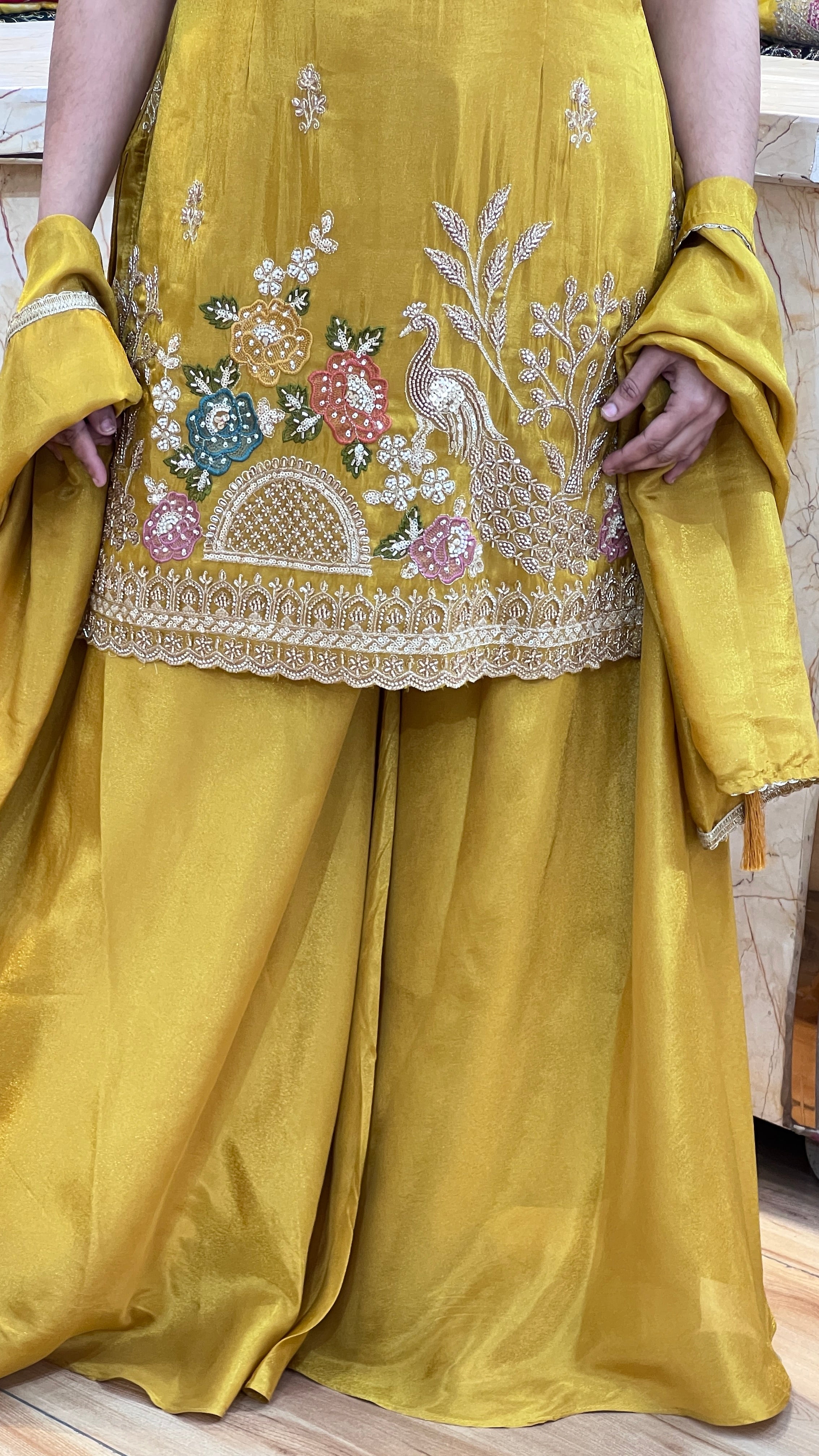 Shimmer tissue hand work suit ( tj 23967 )