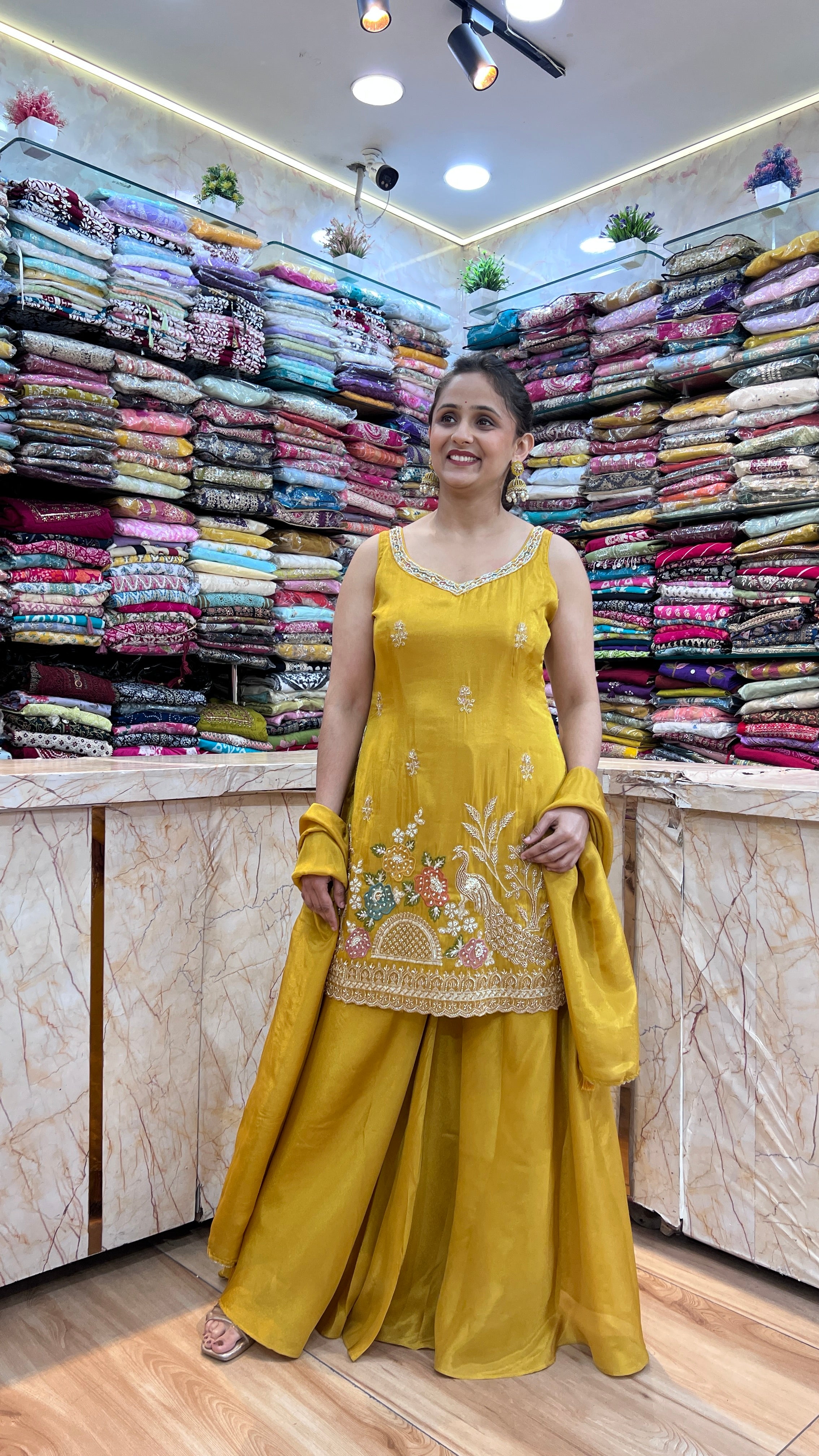 Shimmer tissue hand work suit ( tj 23967 )