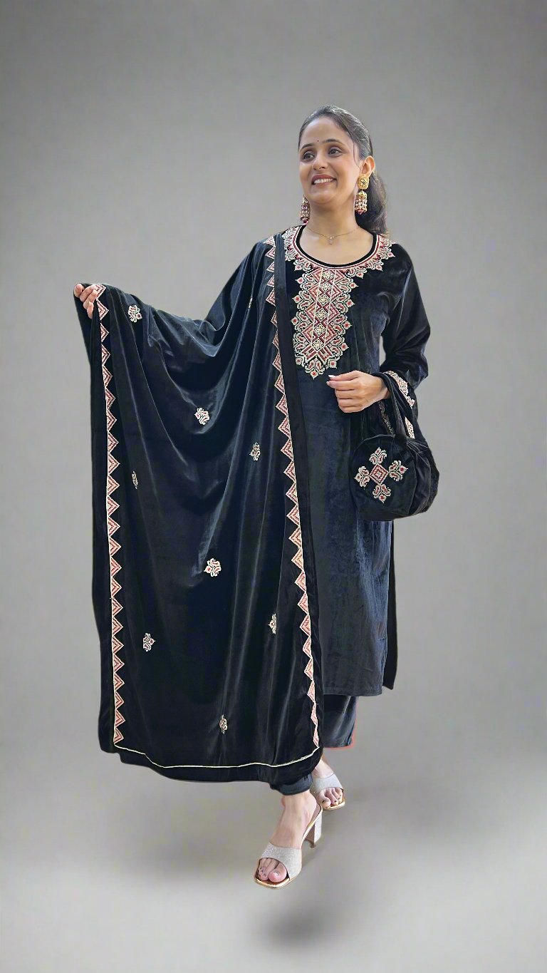amlhe velvet pakistani suit