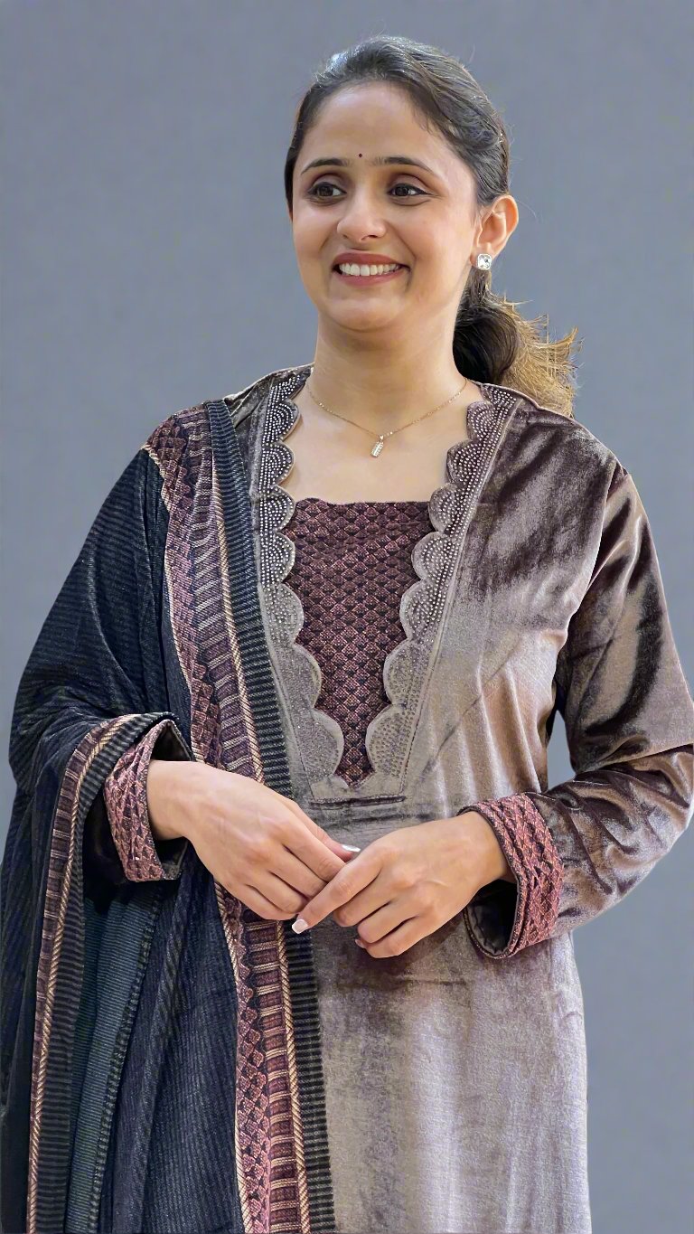 anhaya v neck velvet suit