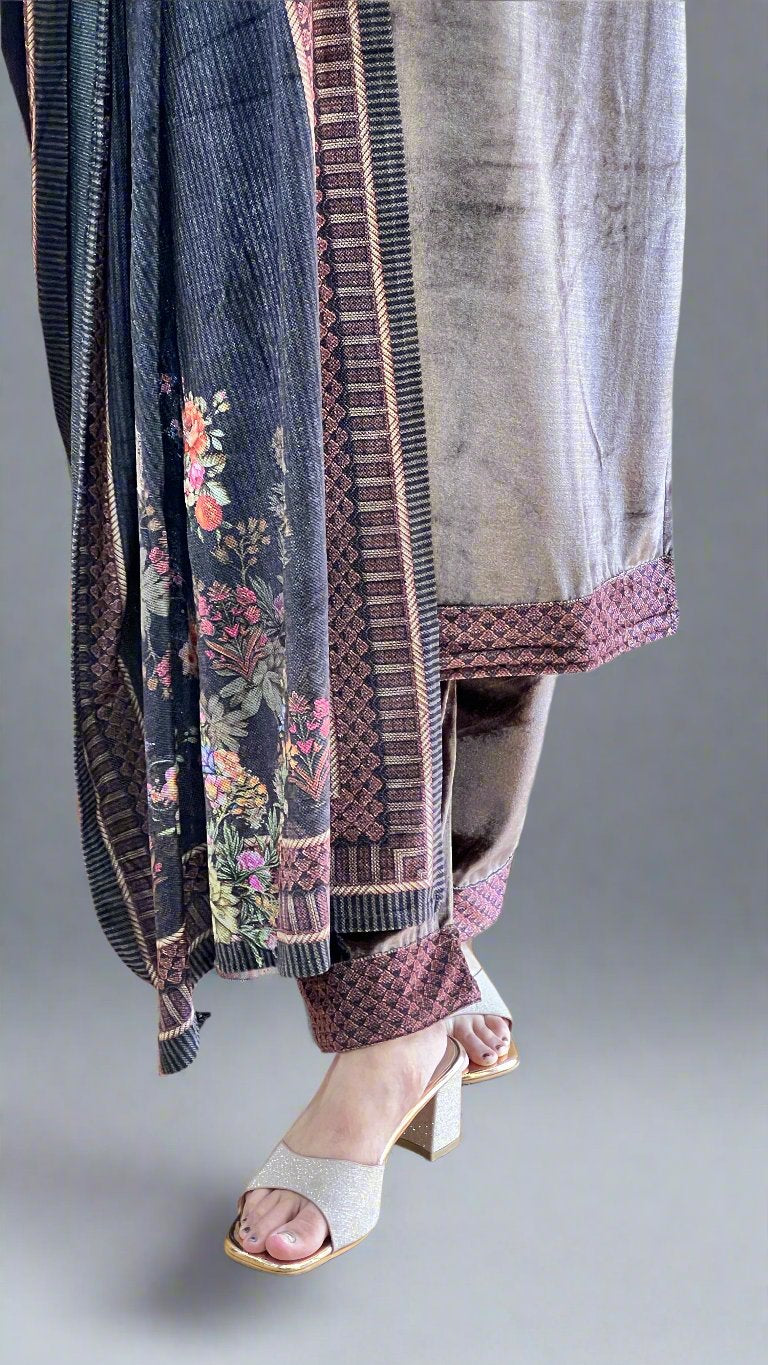 anhaya v neck velvet suit