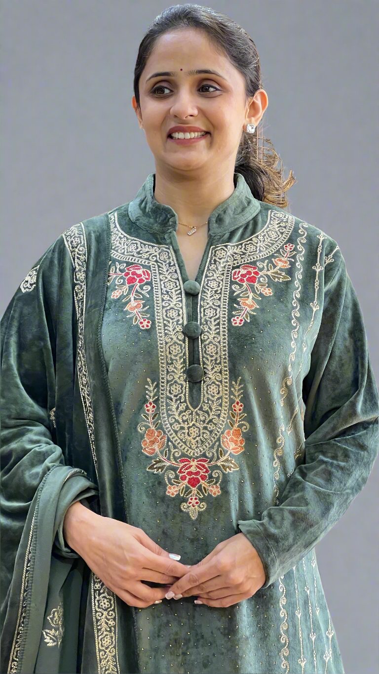 anma velvet embroidered suit