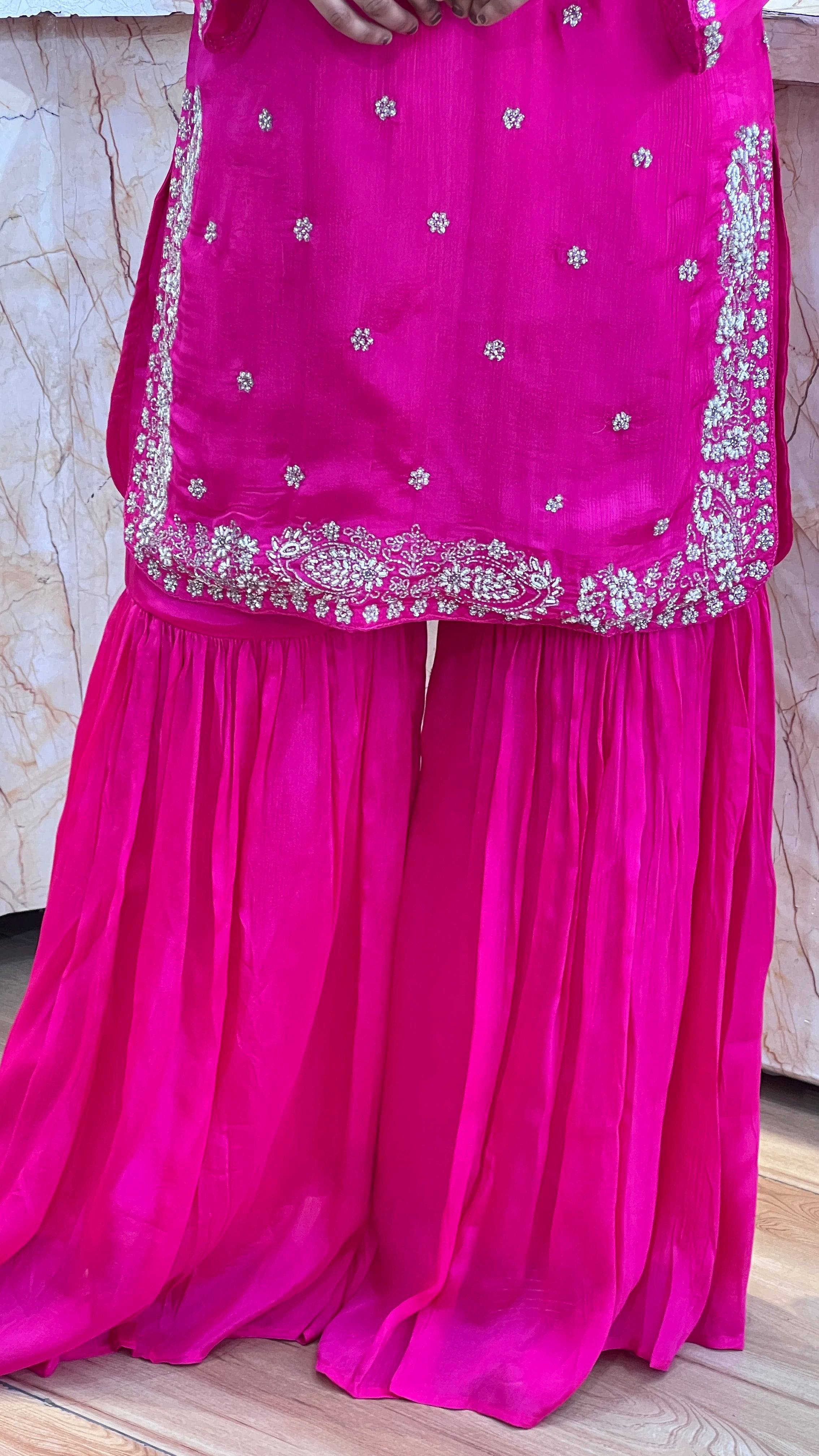 Pure chinon hand embroidered suit ( tj 24067 )