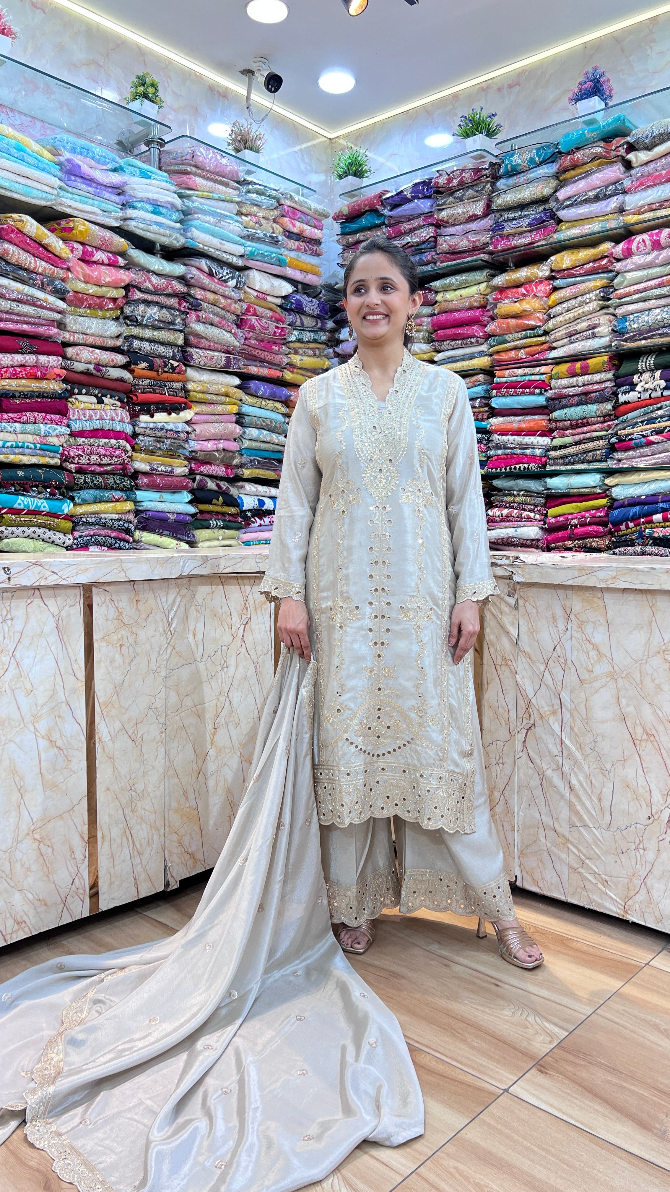 Embroidered pakistani suit ( tls 13467 )