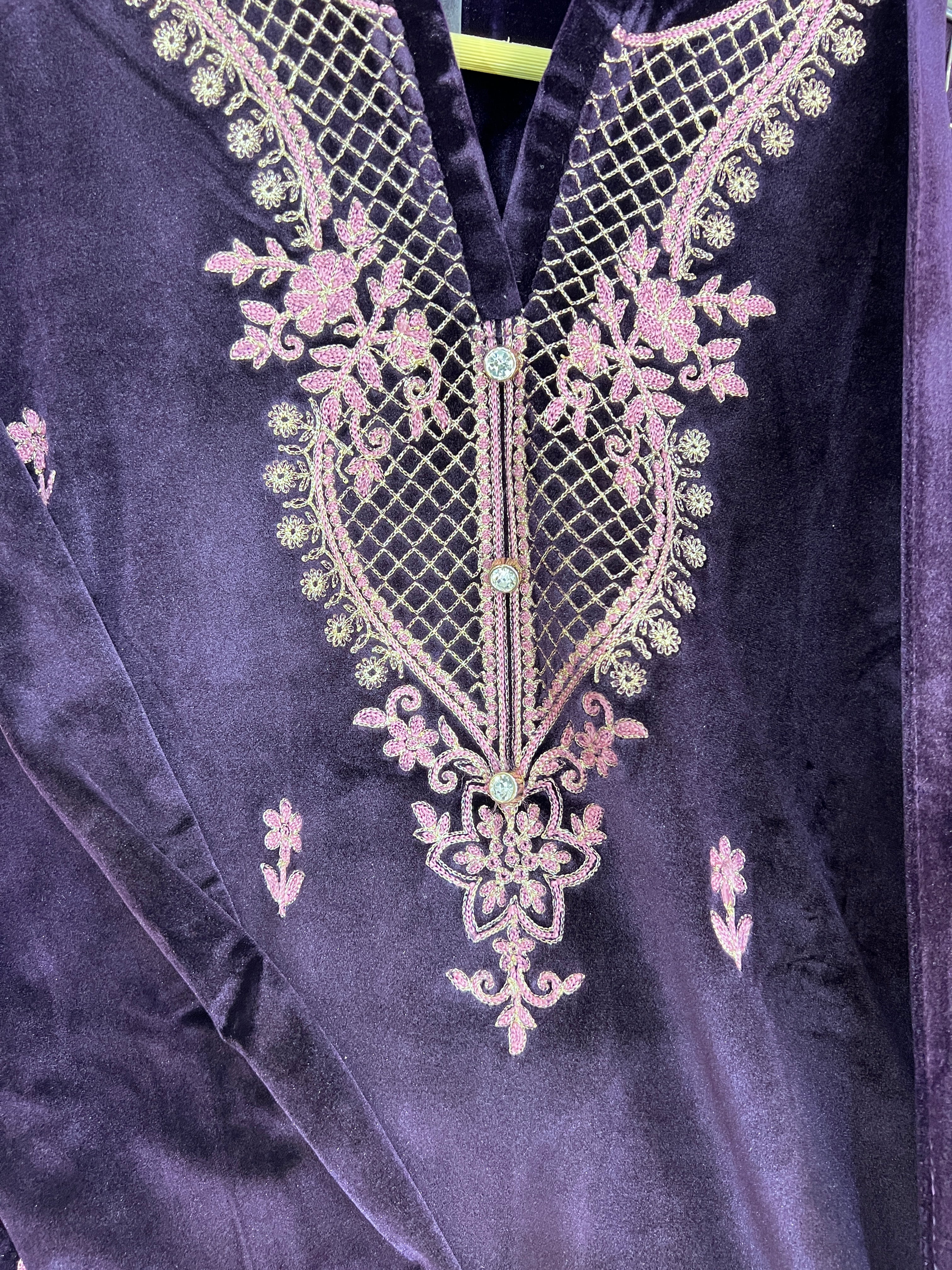aganha embroidered velvet suit
