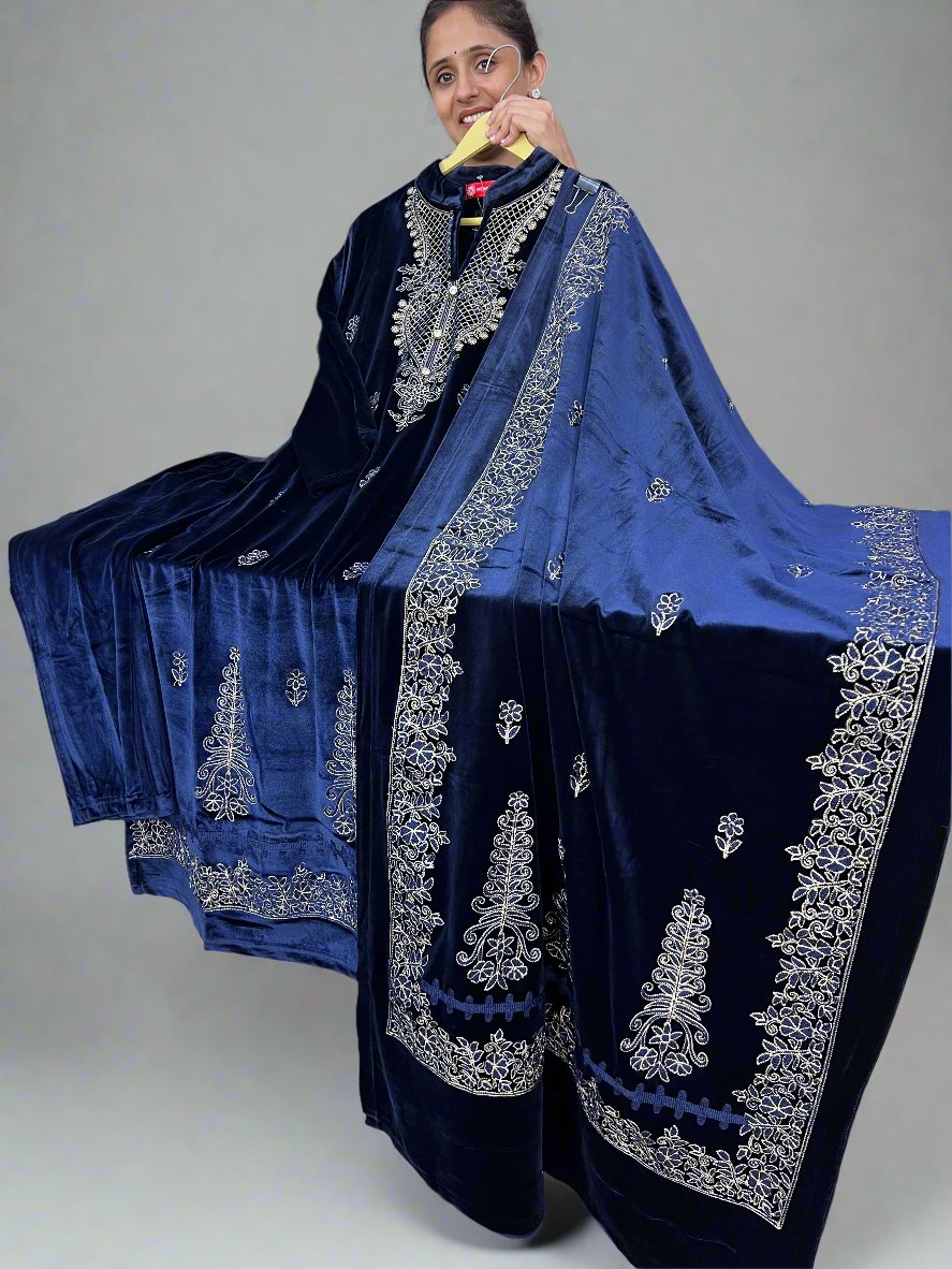 aganha embroidered velvet suit