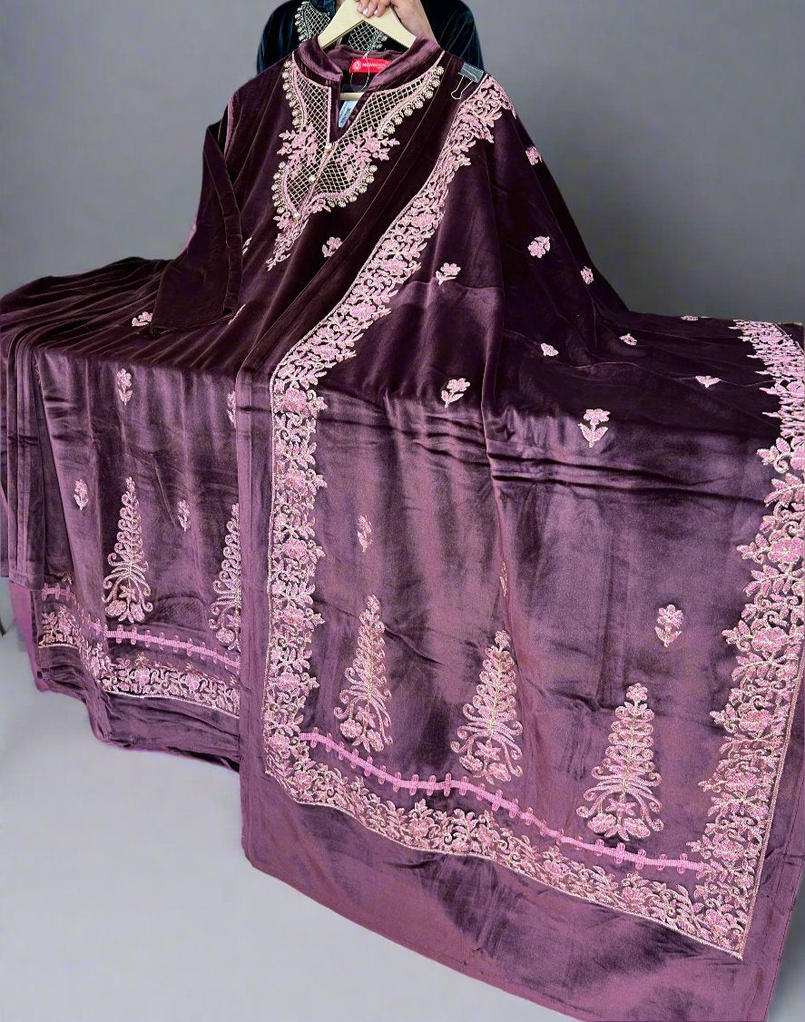 aganha embroidered velvet suit
