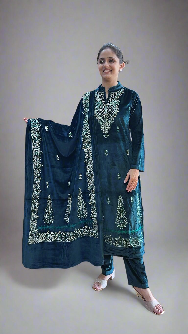 aganha embroidered velvet suit