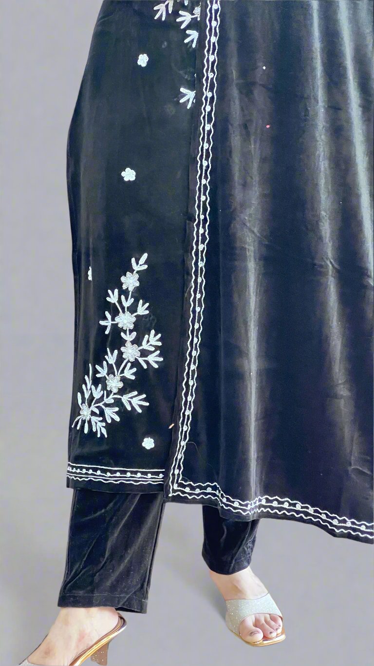 anzsya kashmiri work velvet suit