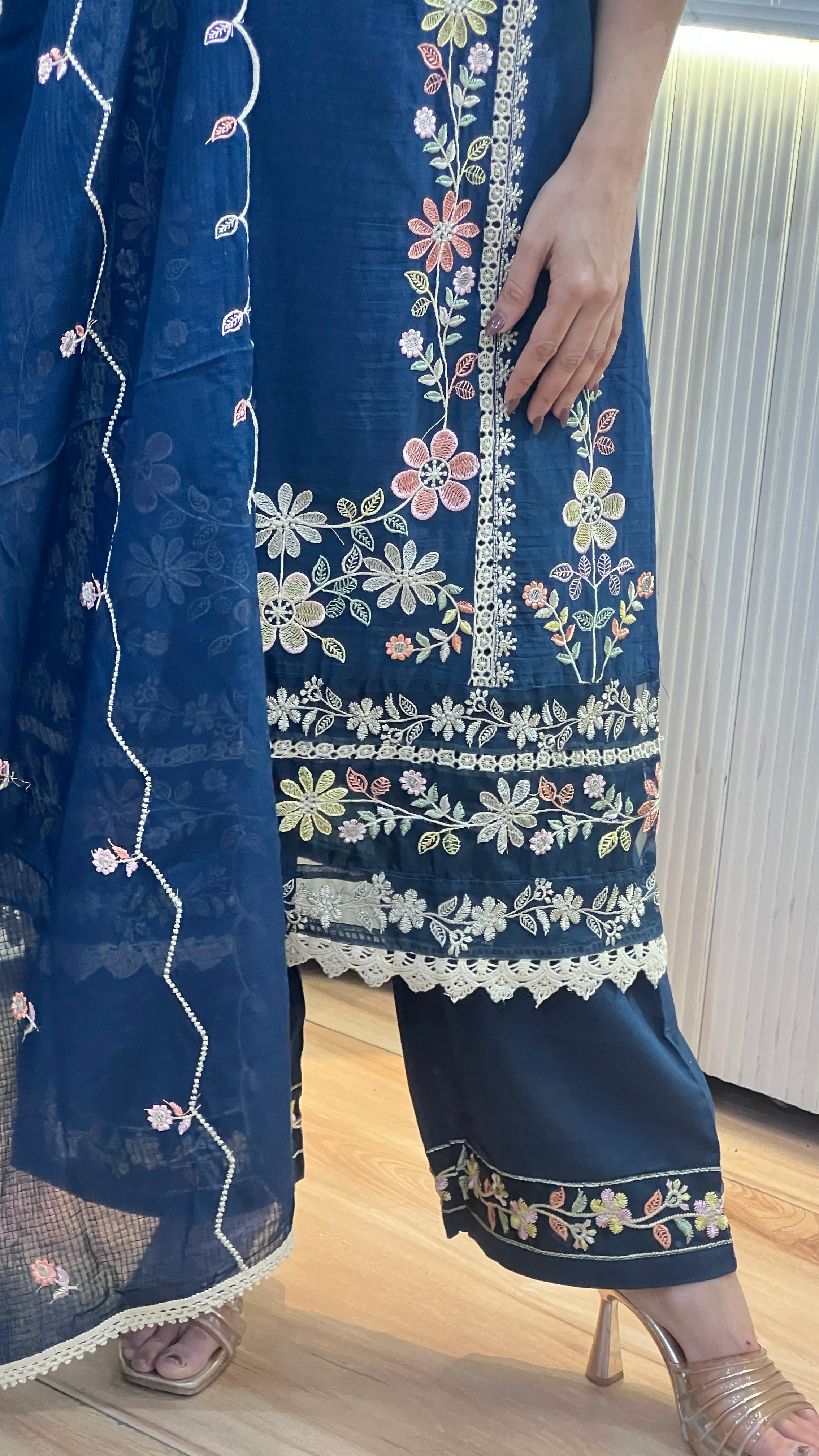 Embroidered pure cotton suit ( tj 24767 )