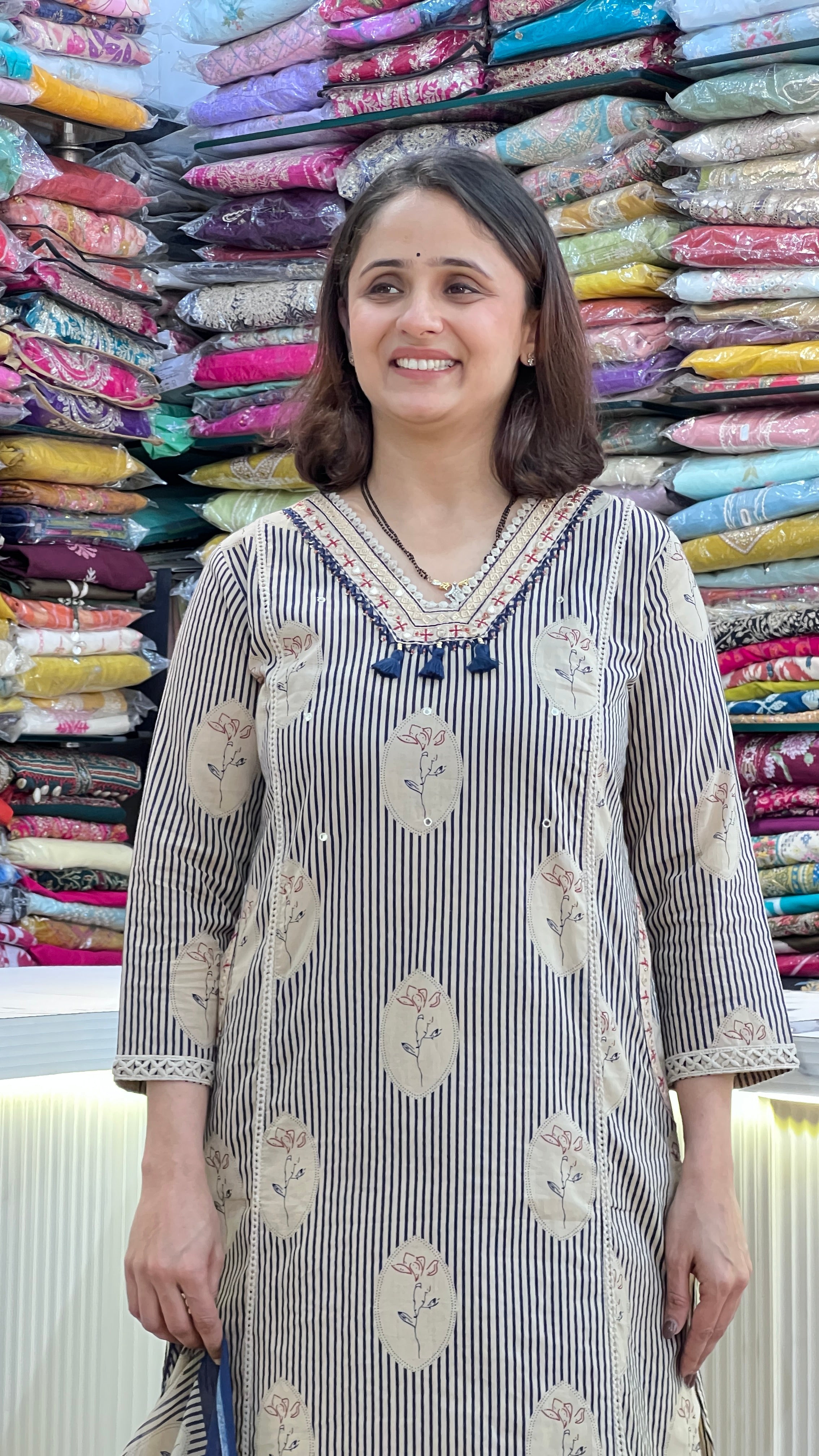 V- neck designer cotton suit ( tj 25467 )