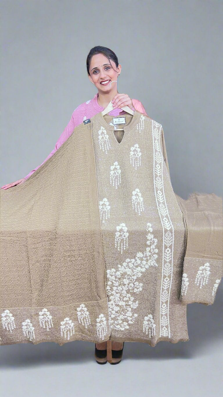 awna feather wool suit