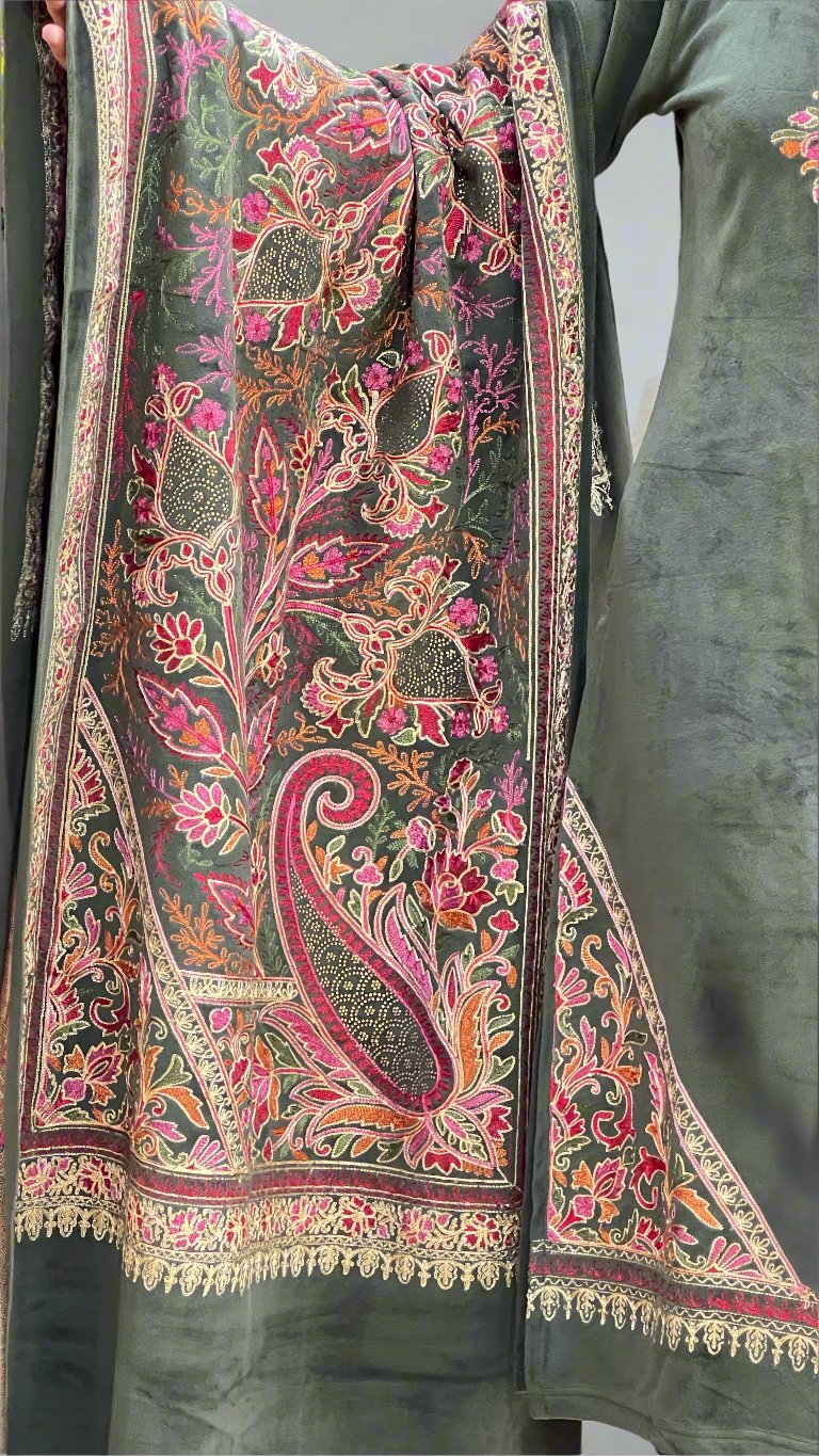 aahana embroidered velvet suit