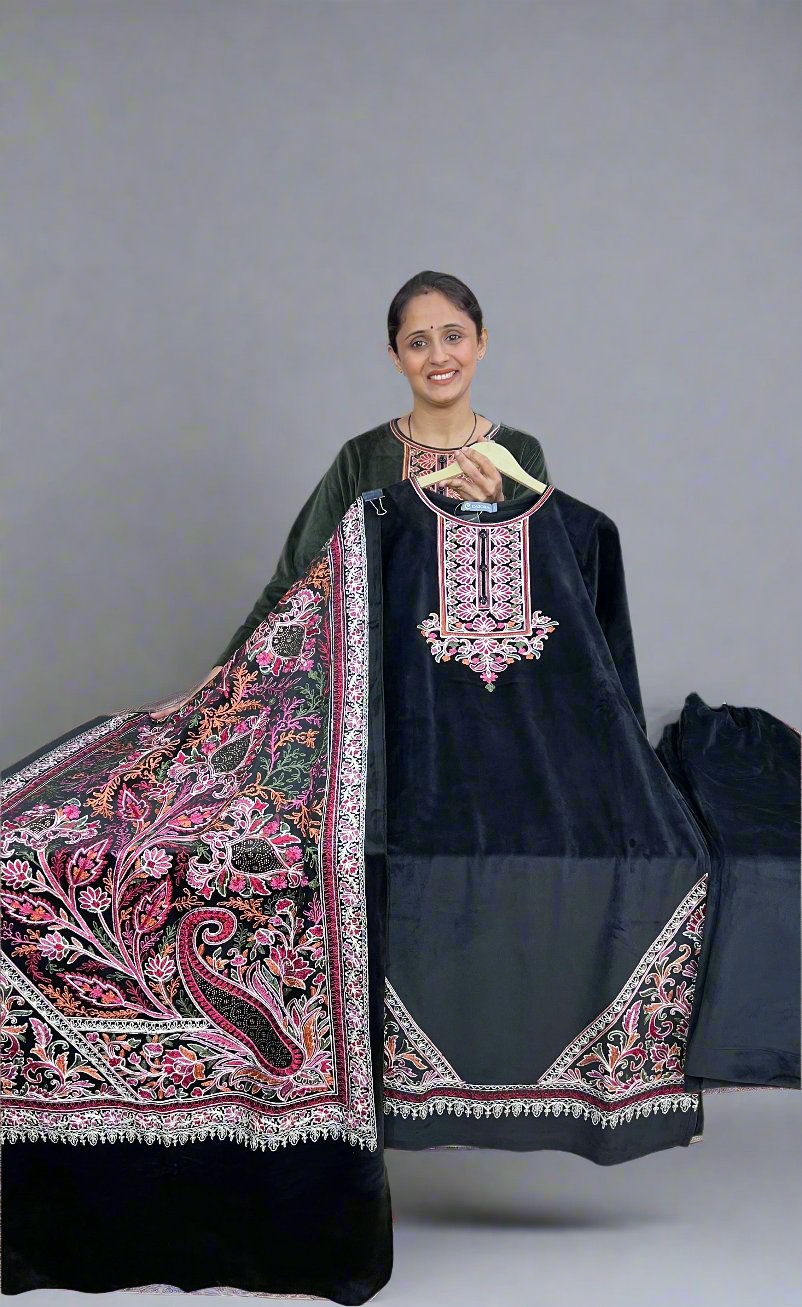 aahana embroidered velvet suit