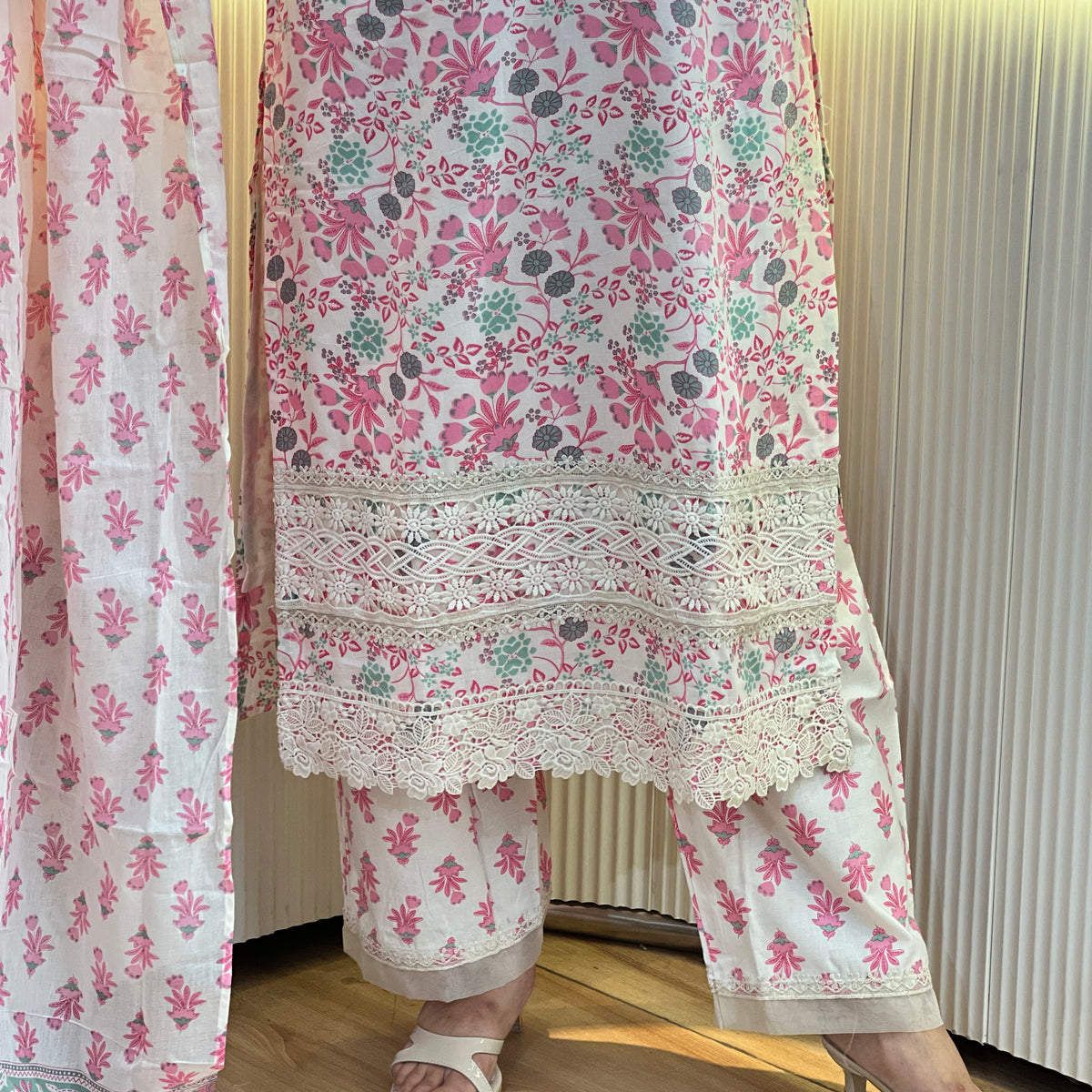 Lase Collection Soft cotton lase work suit ( tj 26067 ) – gagandeep collection