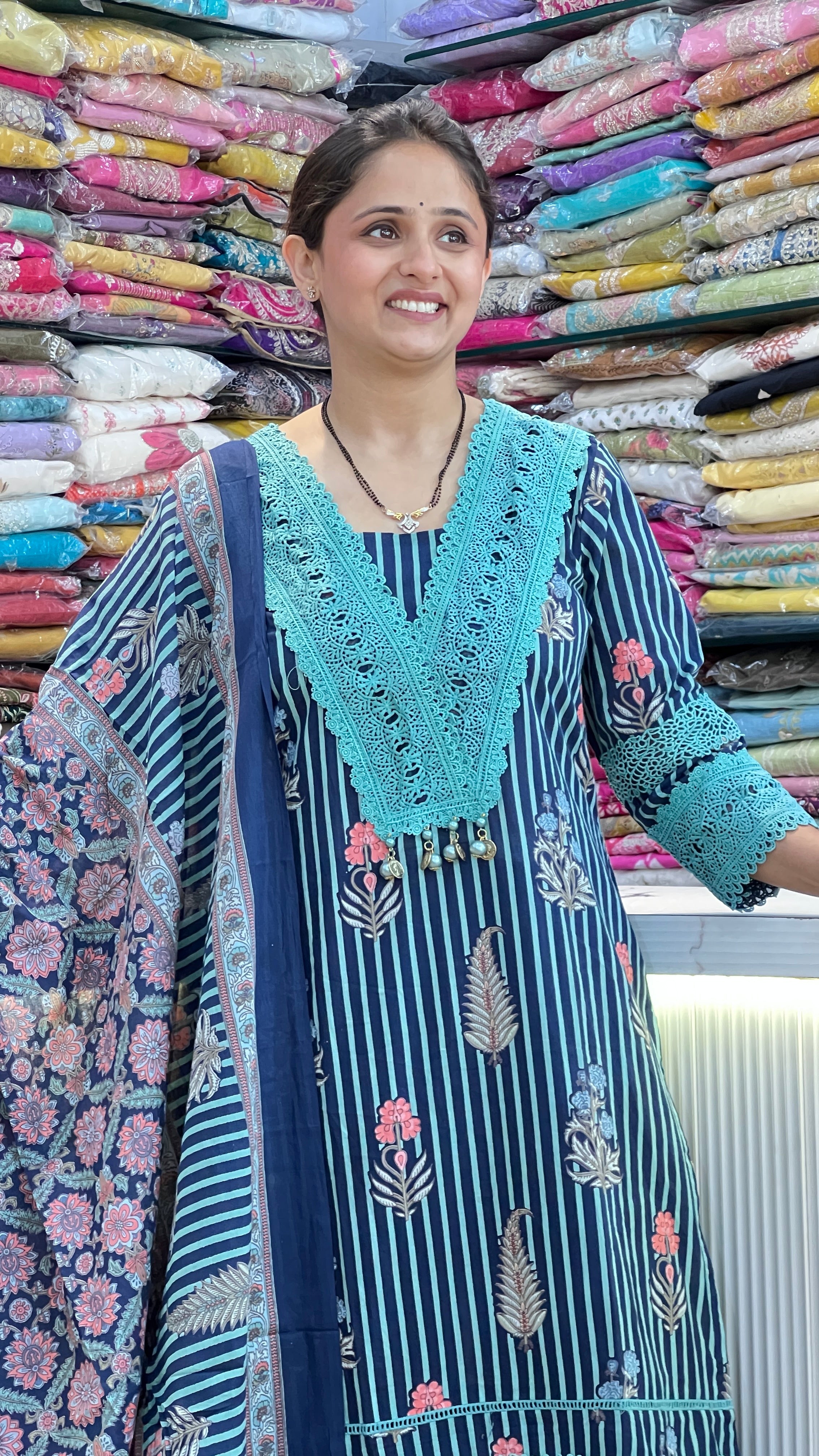 Pakistani lase work suit ( tj 25667 )