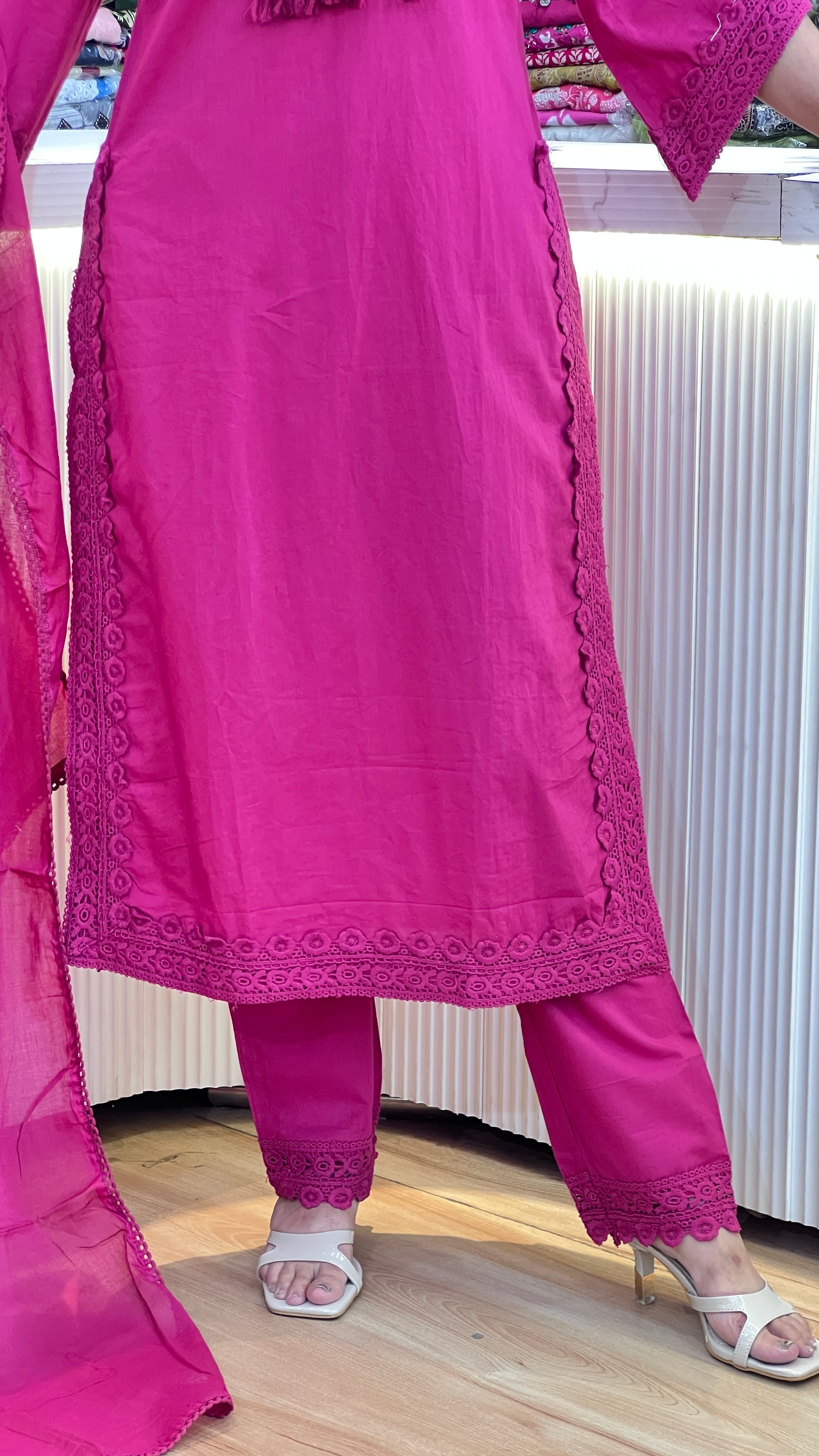 Lase work designer suit ( tj 25867 )