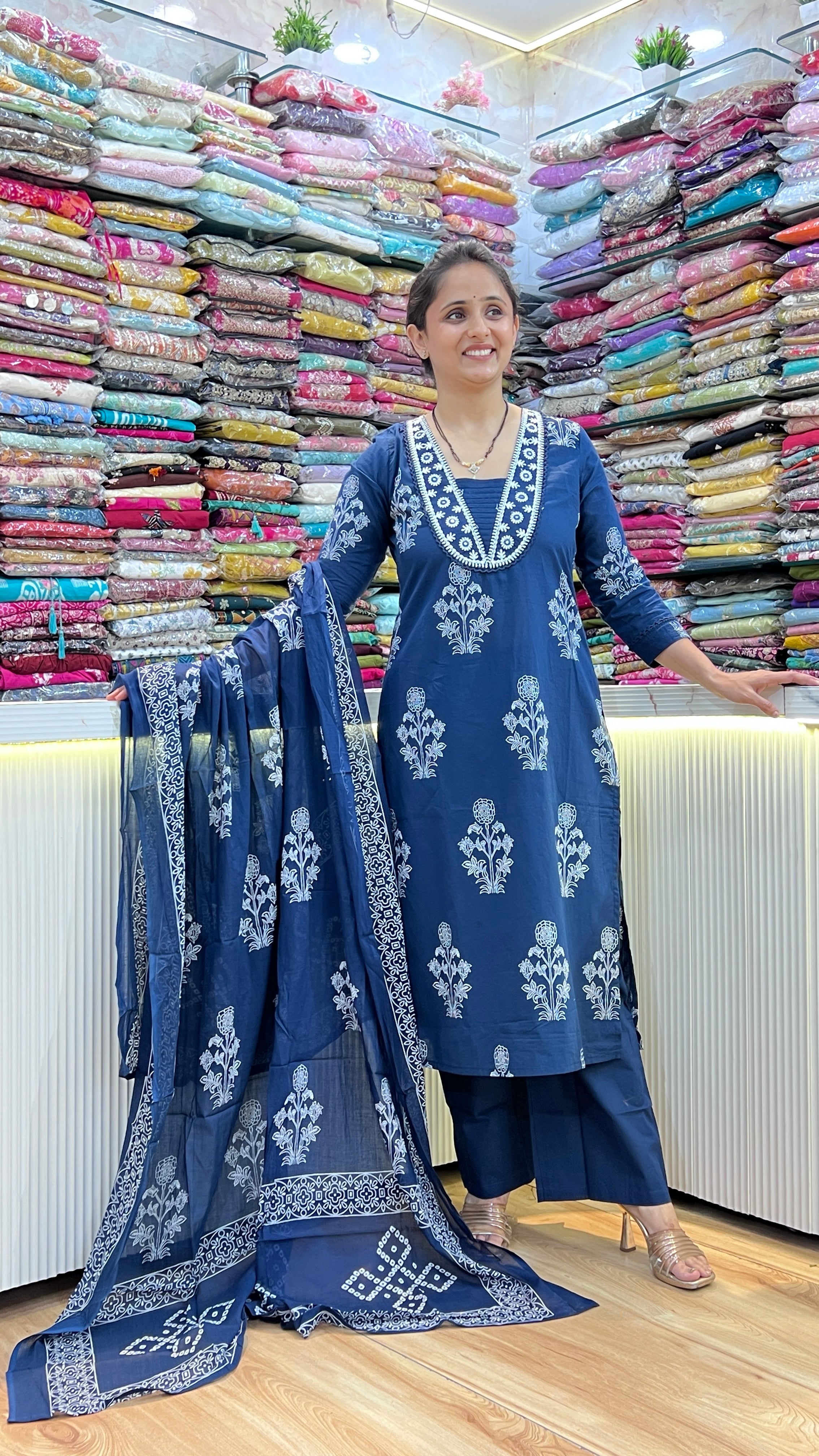 V-neck cotton suit ( gj 7767 )
