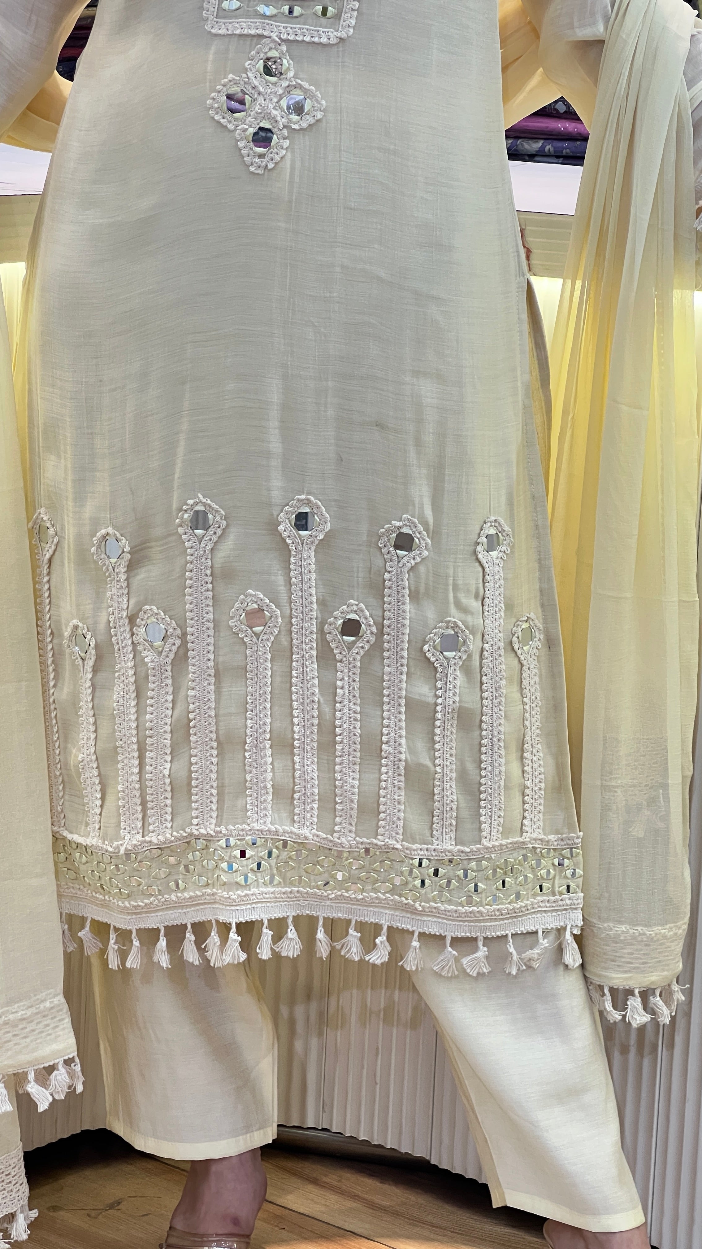 Mul chanderi mirror work suit ( tls 15867 )