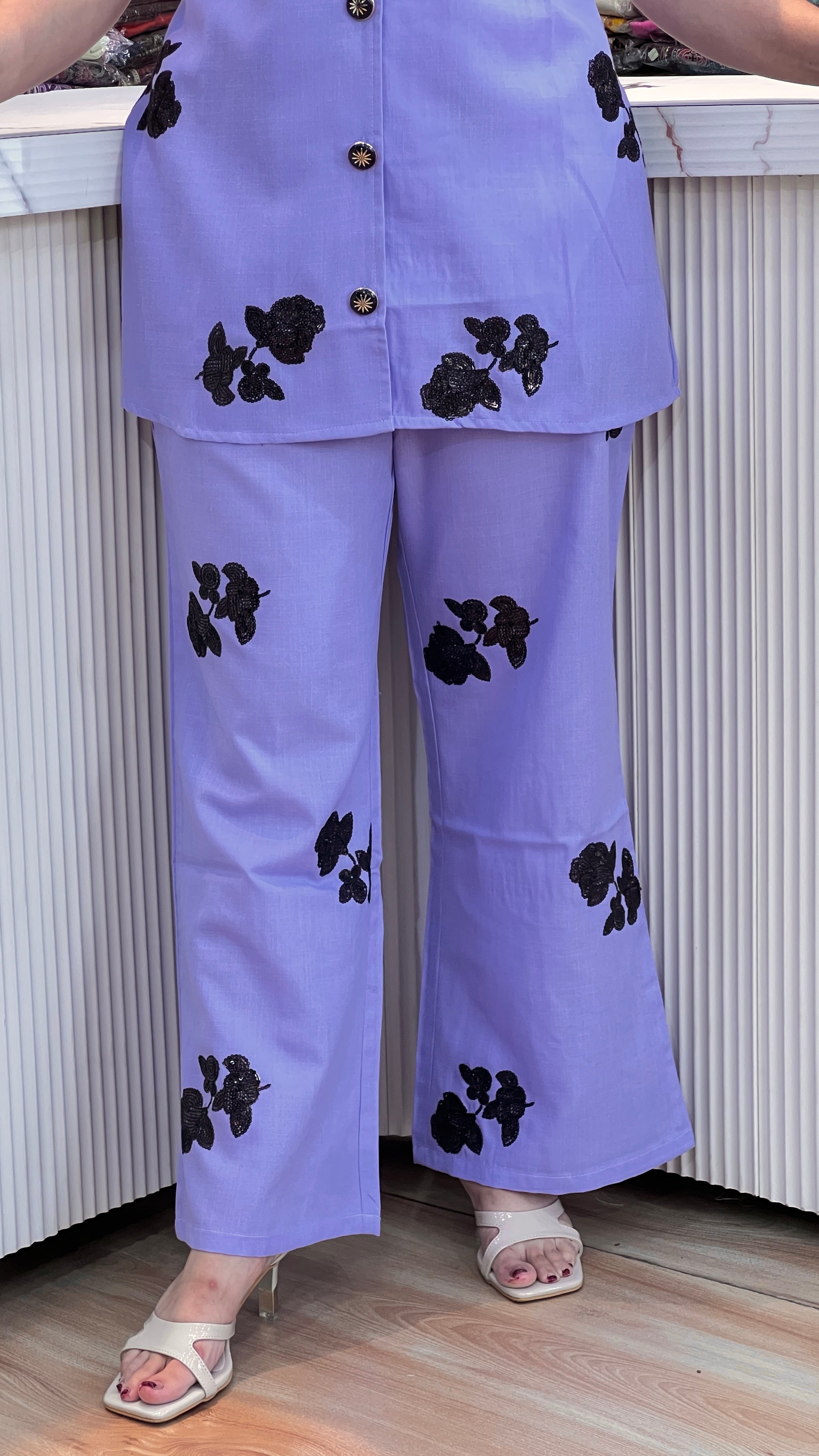 Sequence embroidered cord set ( su dr 267 )