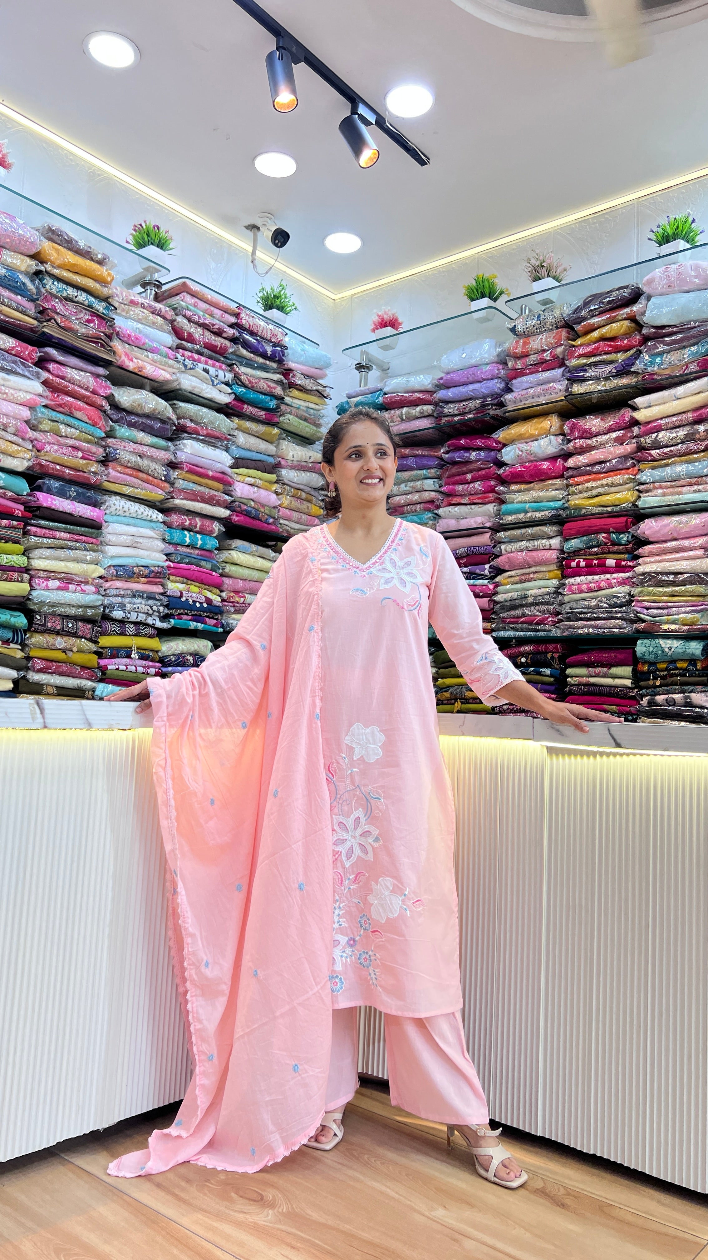 Soft cotton embroidered suit ( gj 10167 )
