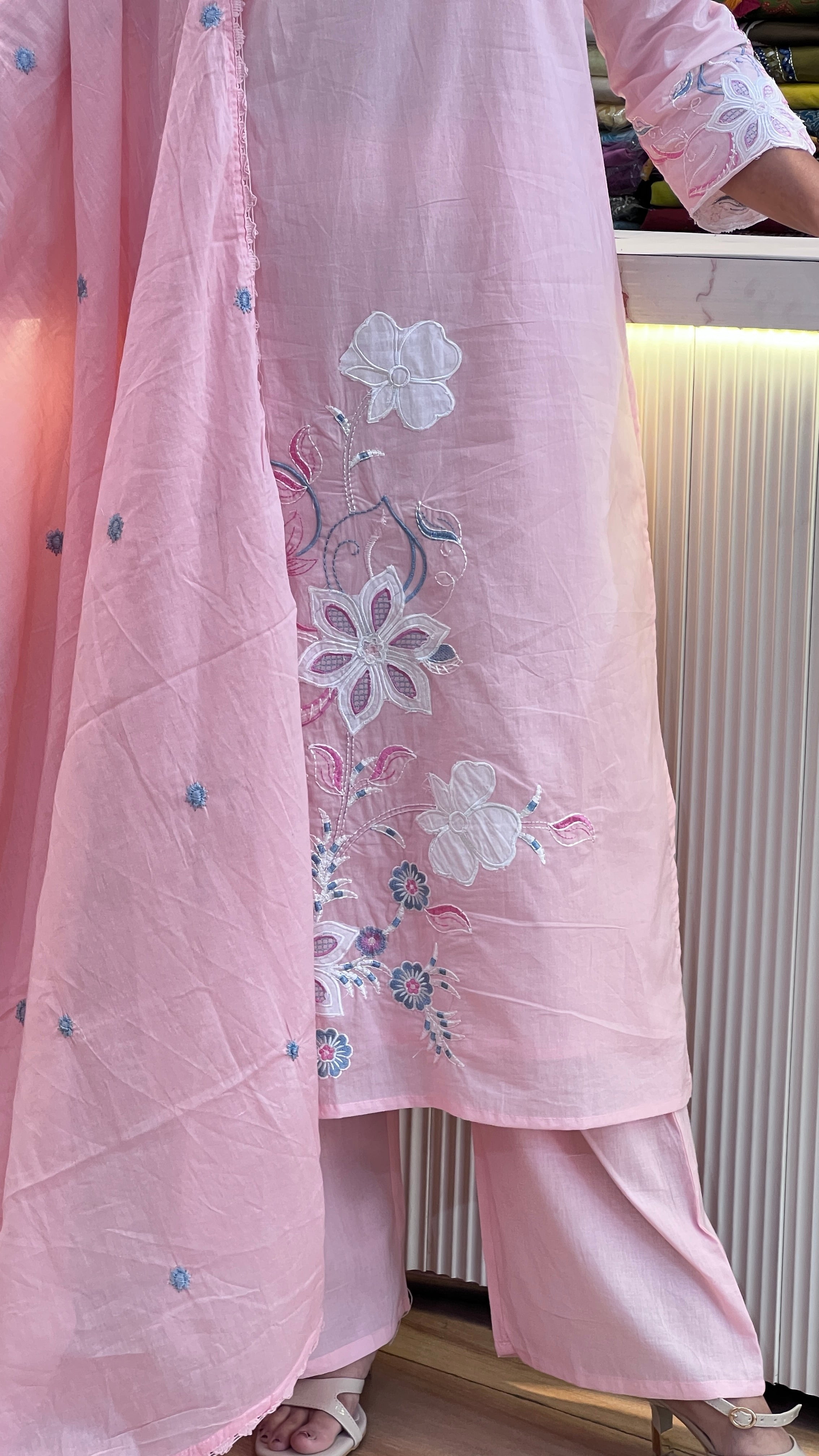 Soft cotton embroidered suit ( gj 10167 )