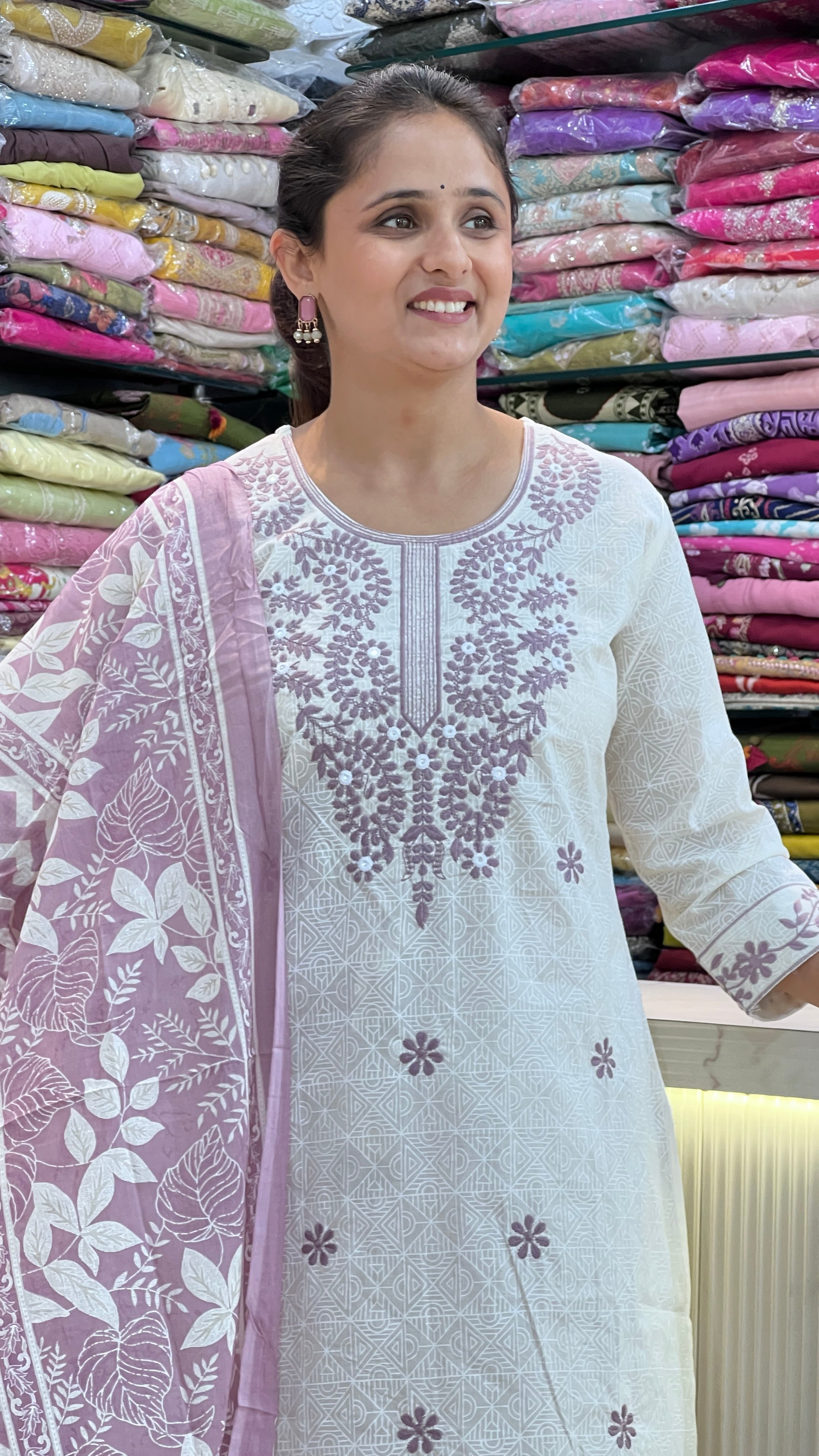 Cotton embroidered suit ( gj 10367 )