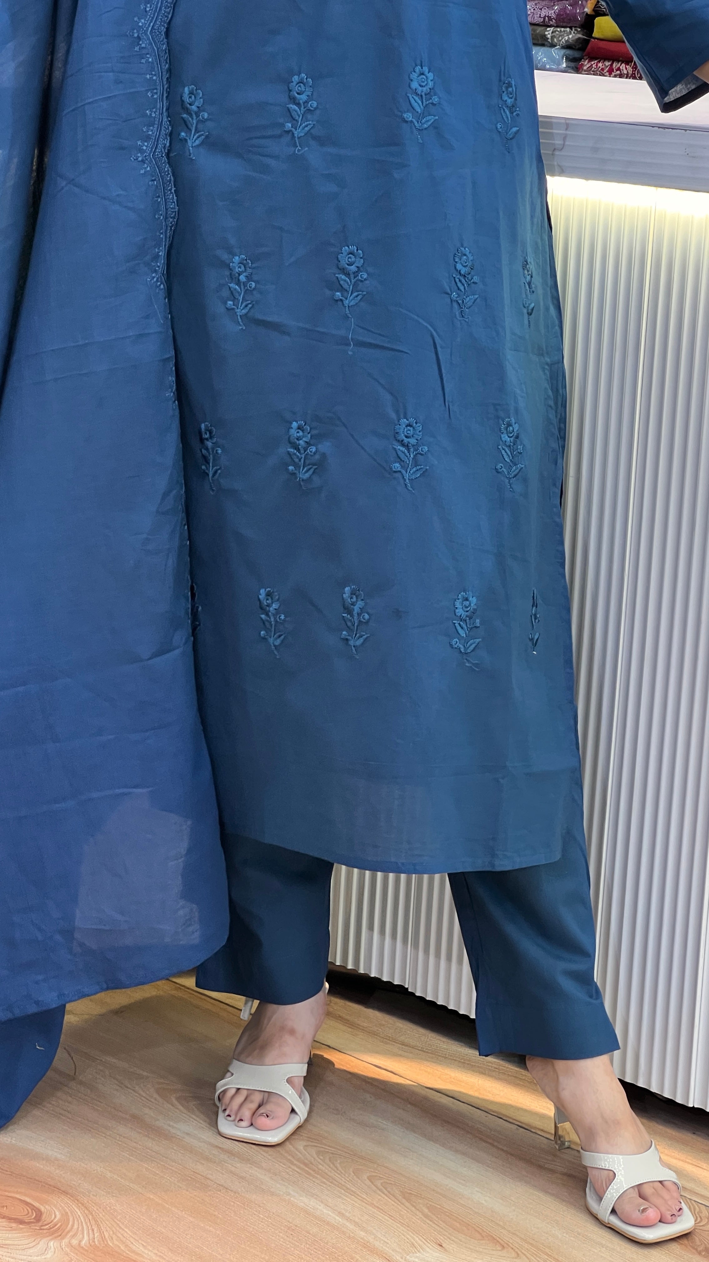 Solid cotton embroidered suit ( gj 10867 )