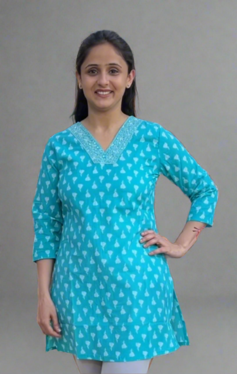 v neck printed short kurti ko 9