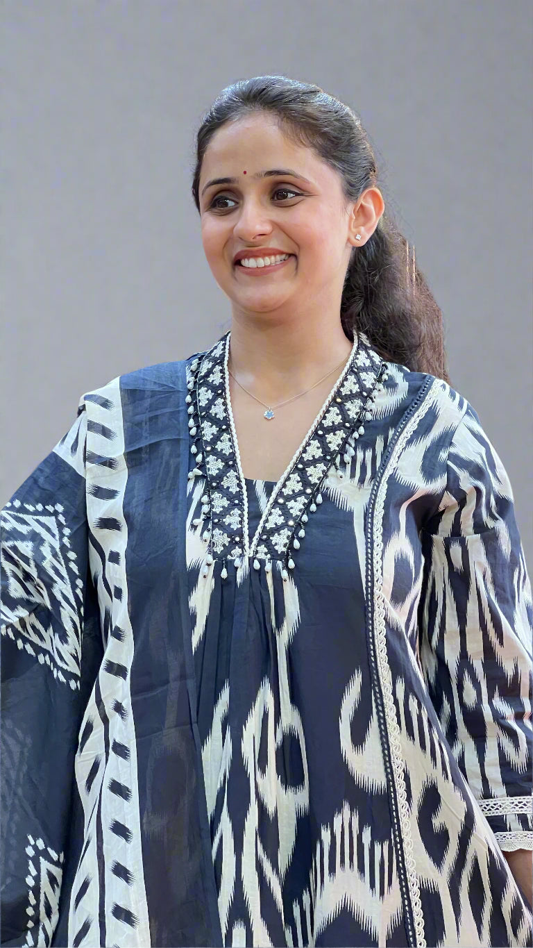 anhya a line printed suit