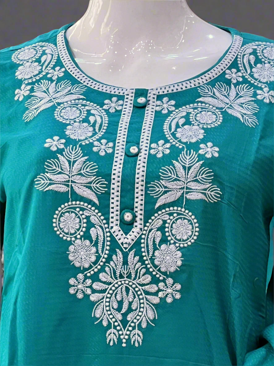 neck embroidered short kurt