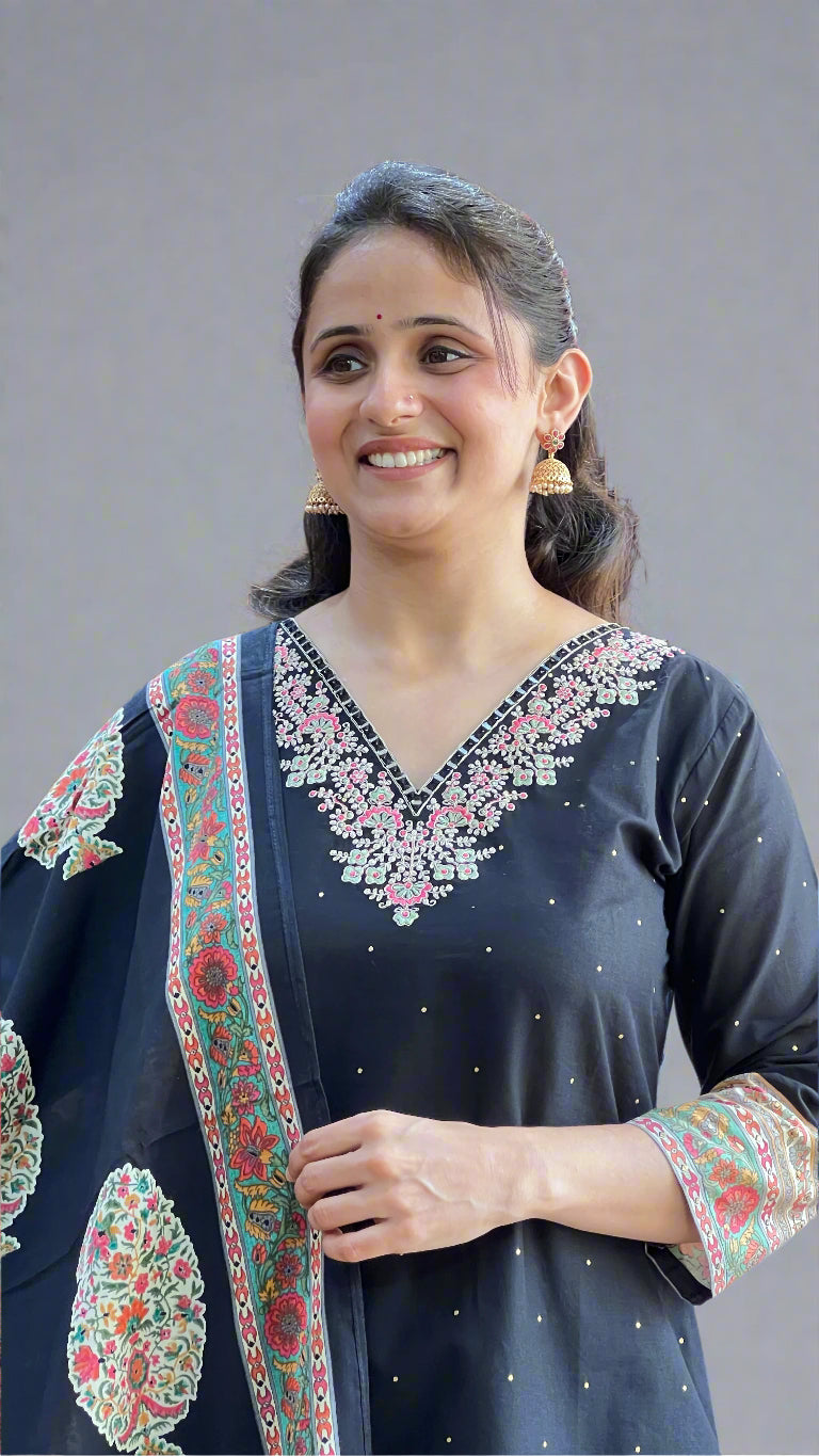 asmhe v neck embroidered suit