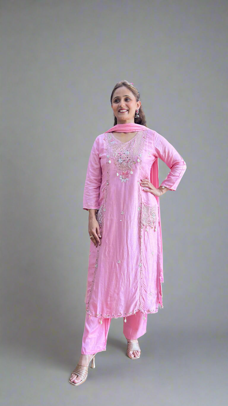 anah dola silk suit