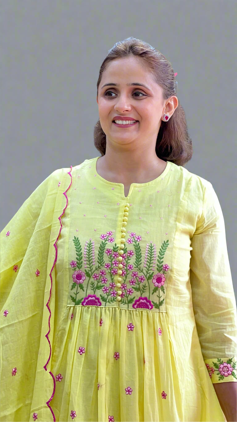 jasmine mul mul suit