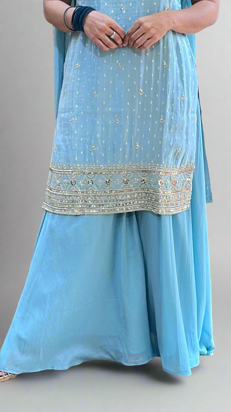 Q-lots suit ( without sleeves )