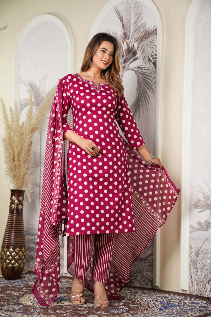 Polka dots cotton suit