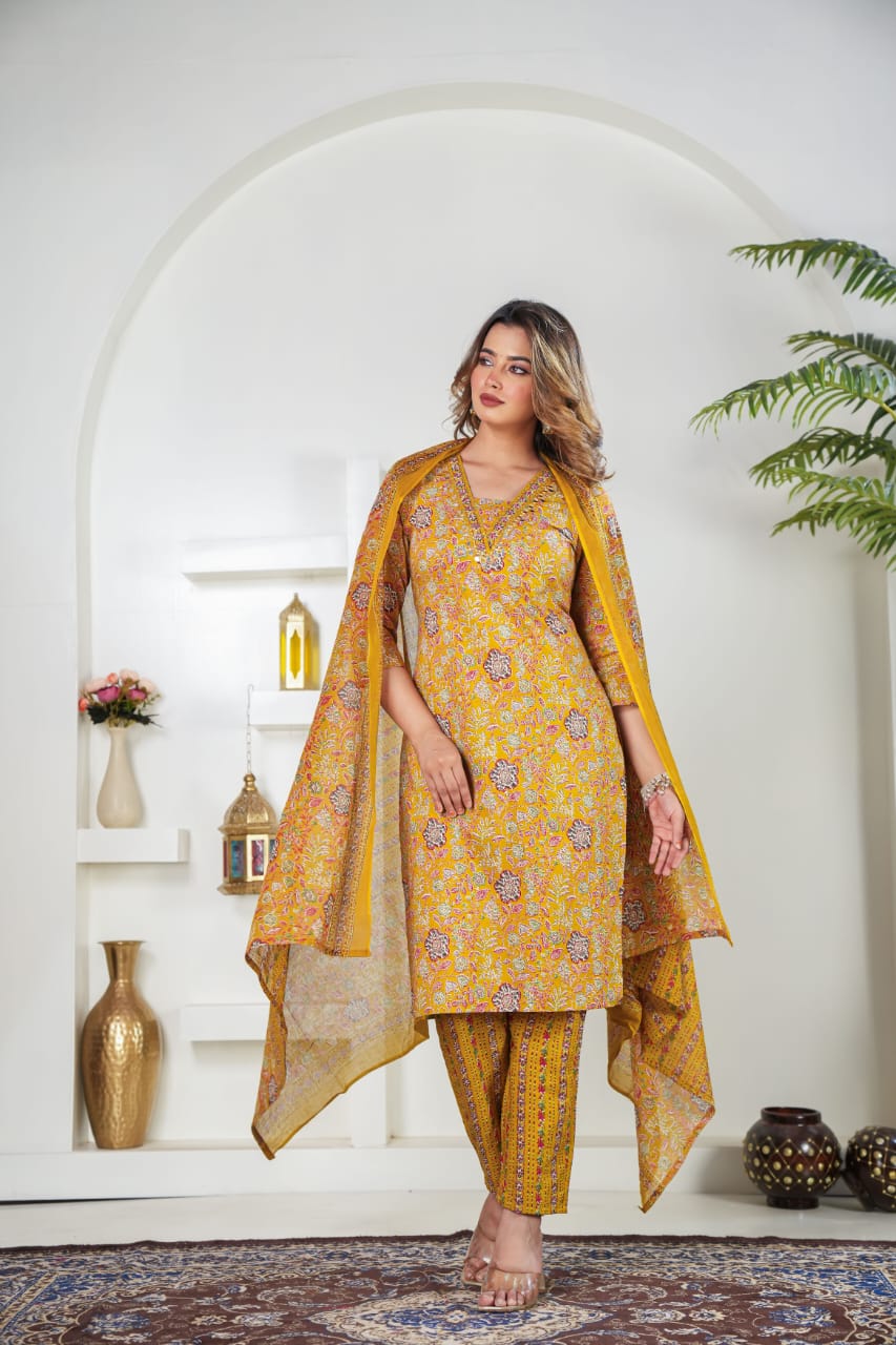 Kalamkari printed suit