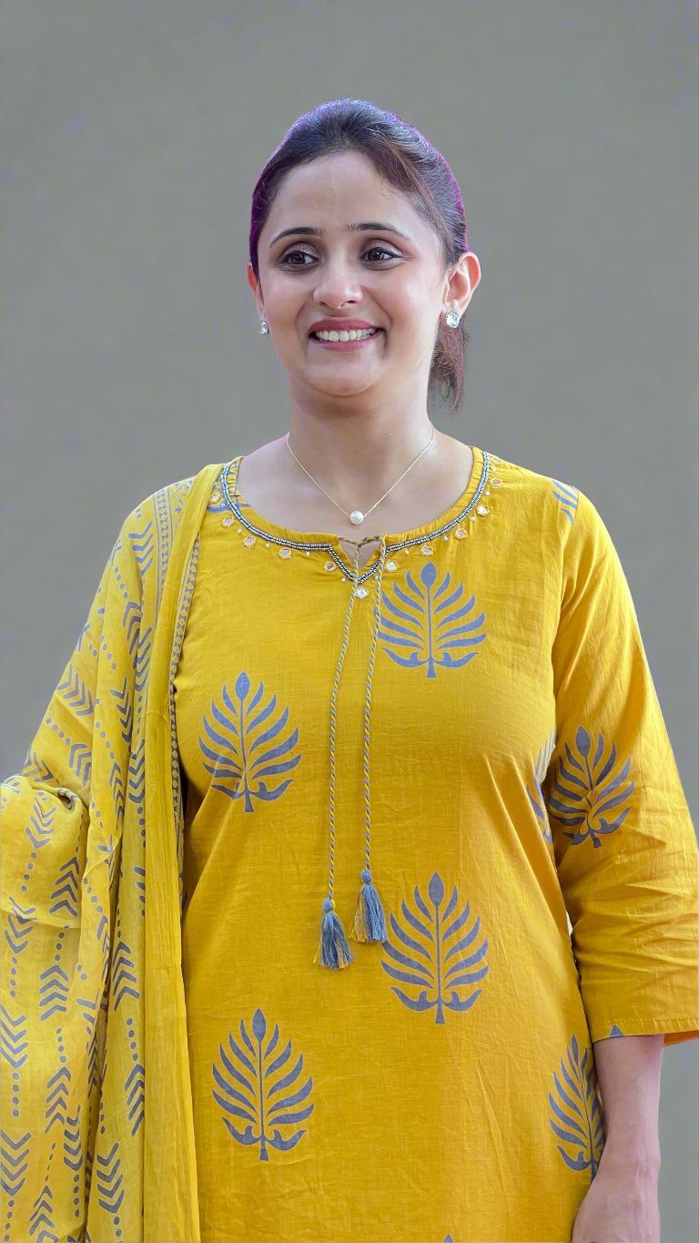 Siya printed cotton suit