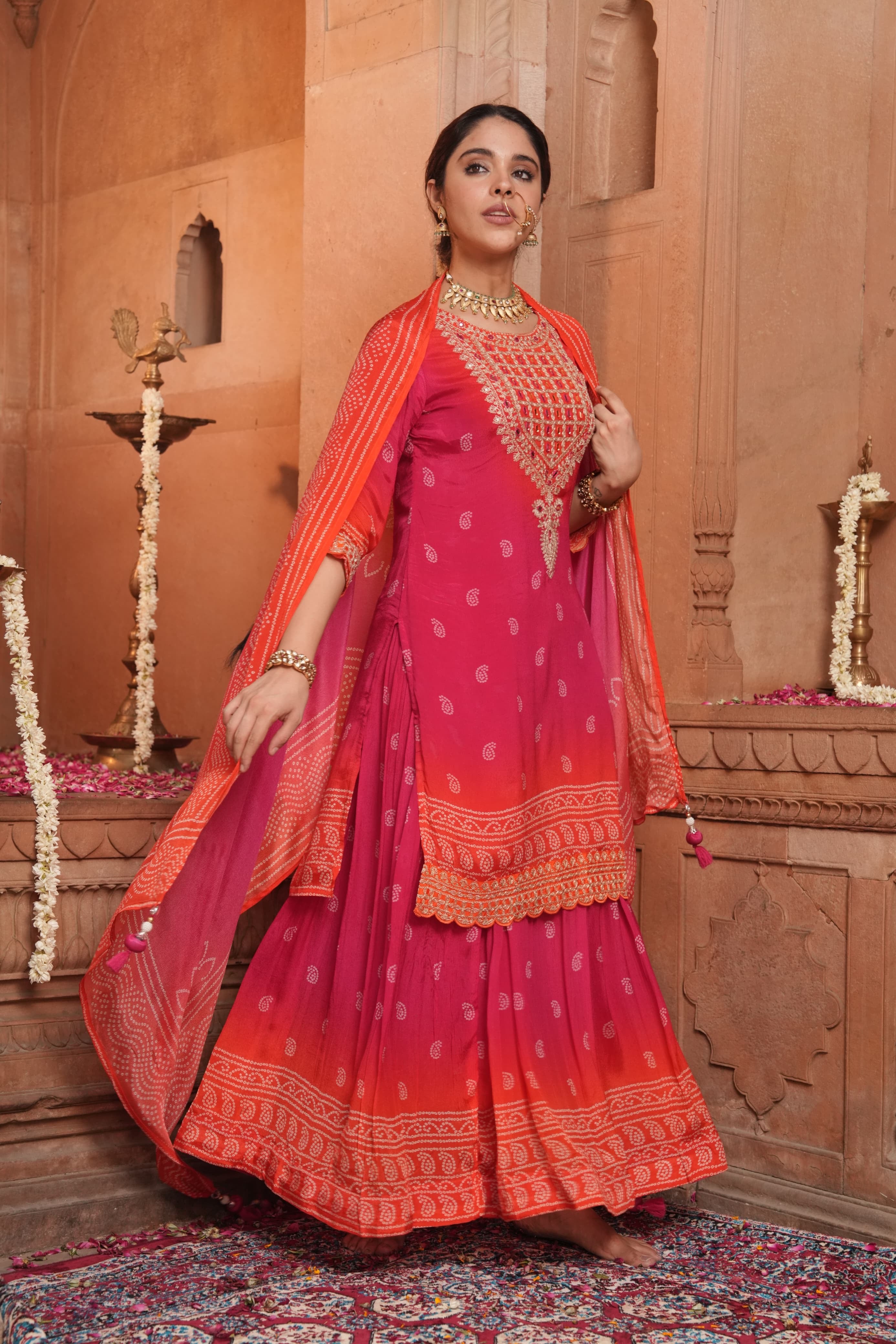 Chinon designer suit with skirt