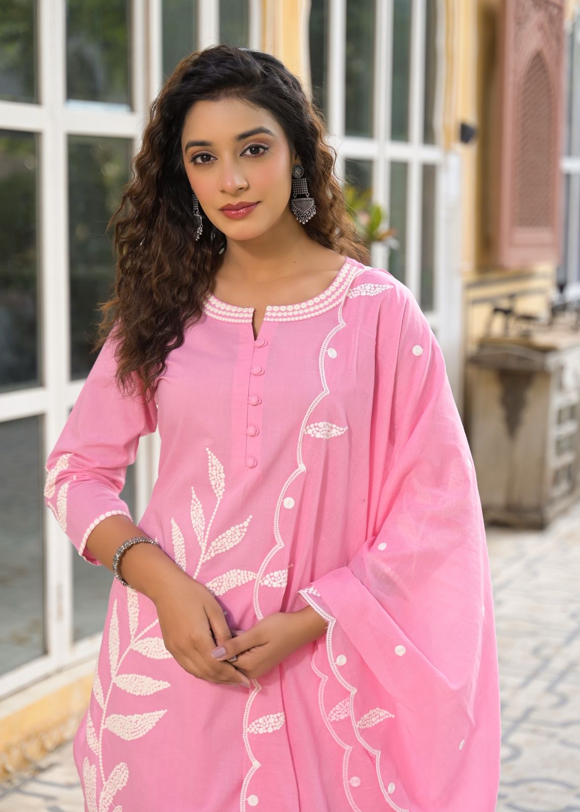 anha embroidered suit