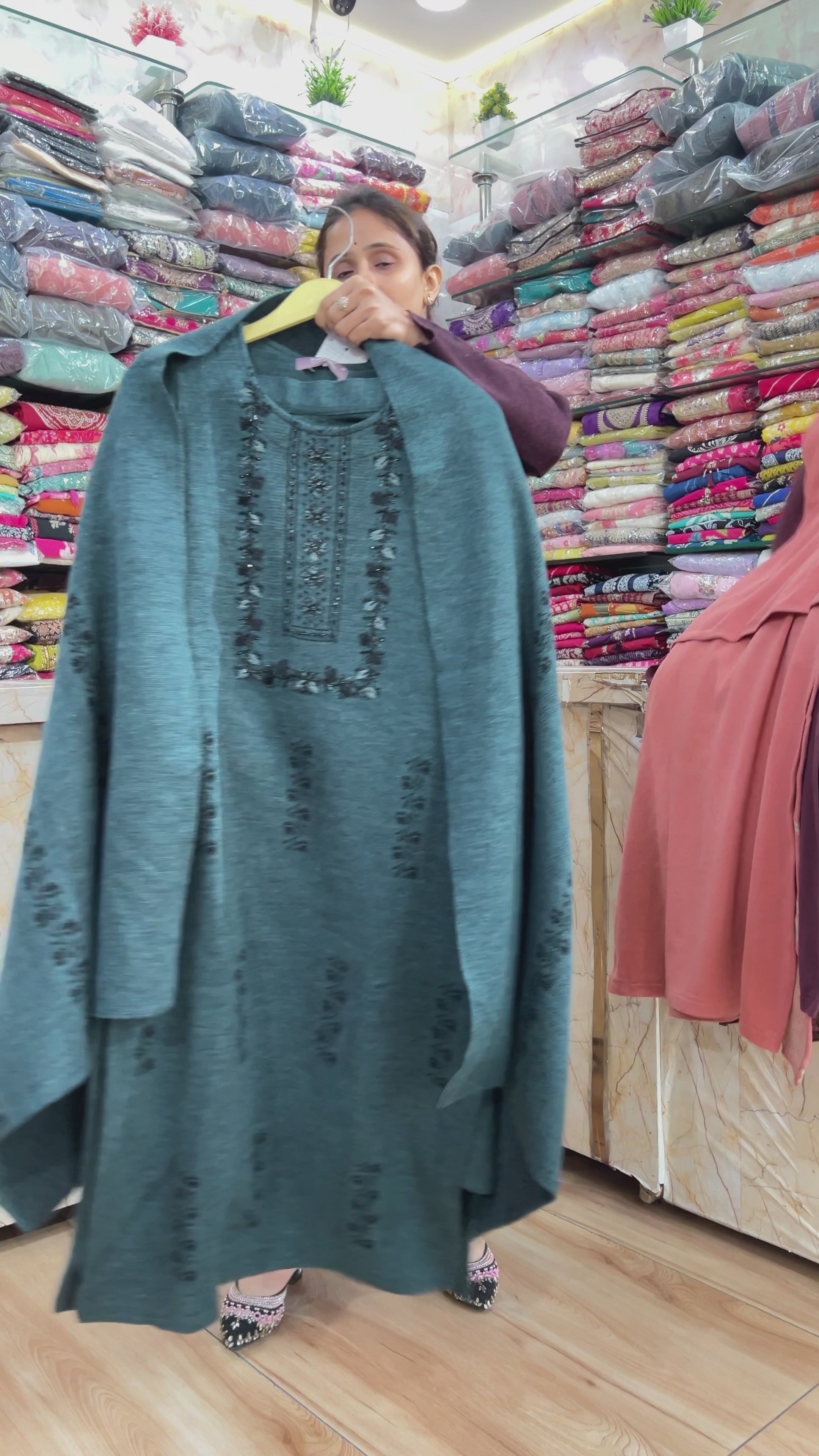 Heavy knitted woolen suit (5507)