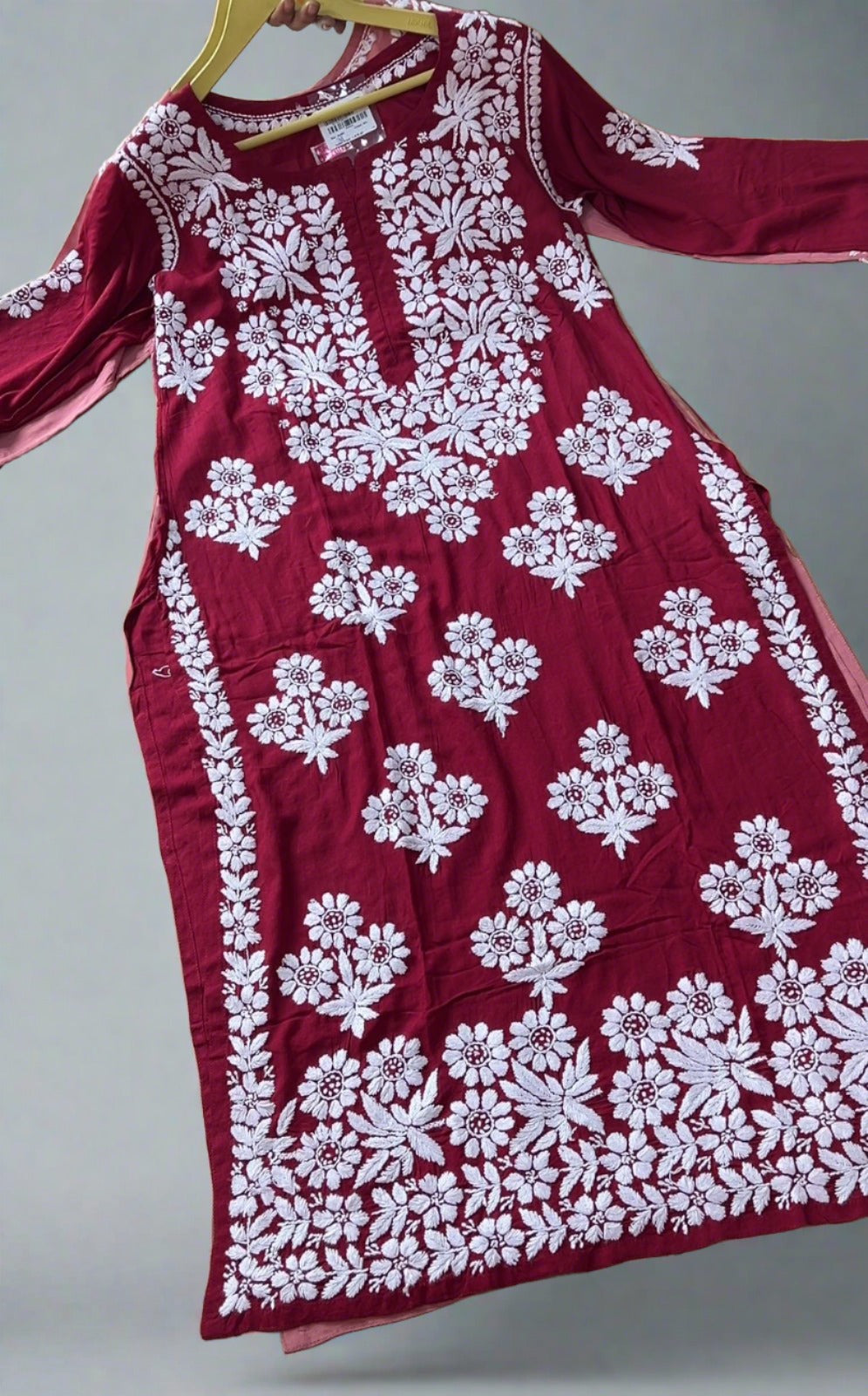 Abha Lakhnavi Kurti